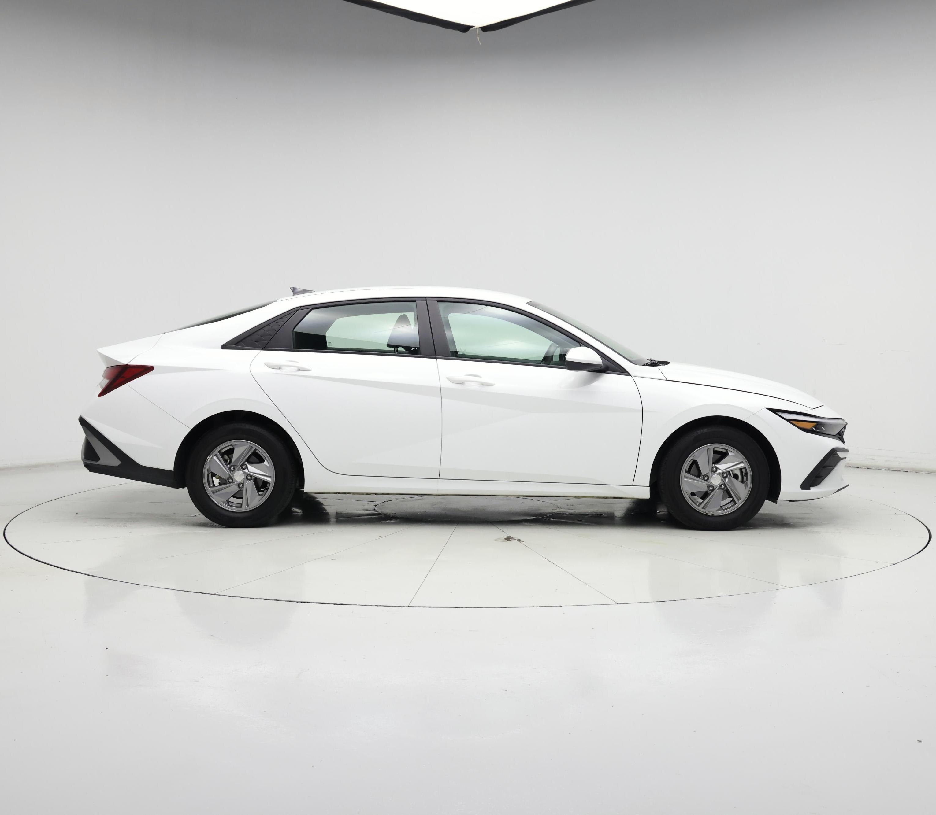 Thumbnail: 2024 Hyundai Elantra - 7