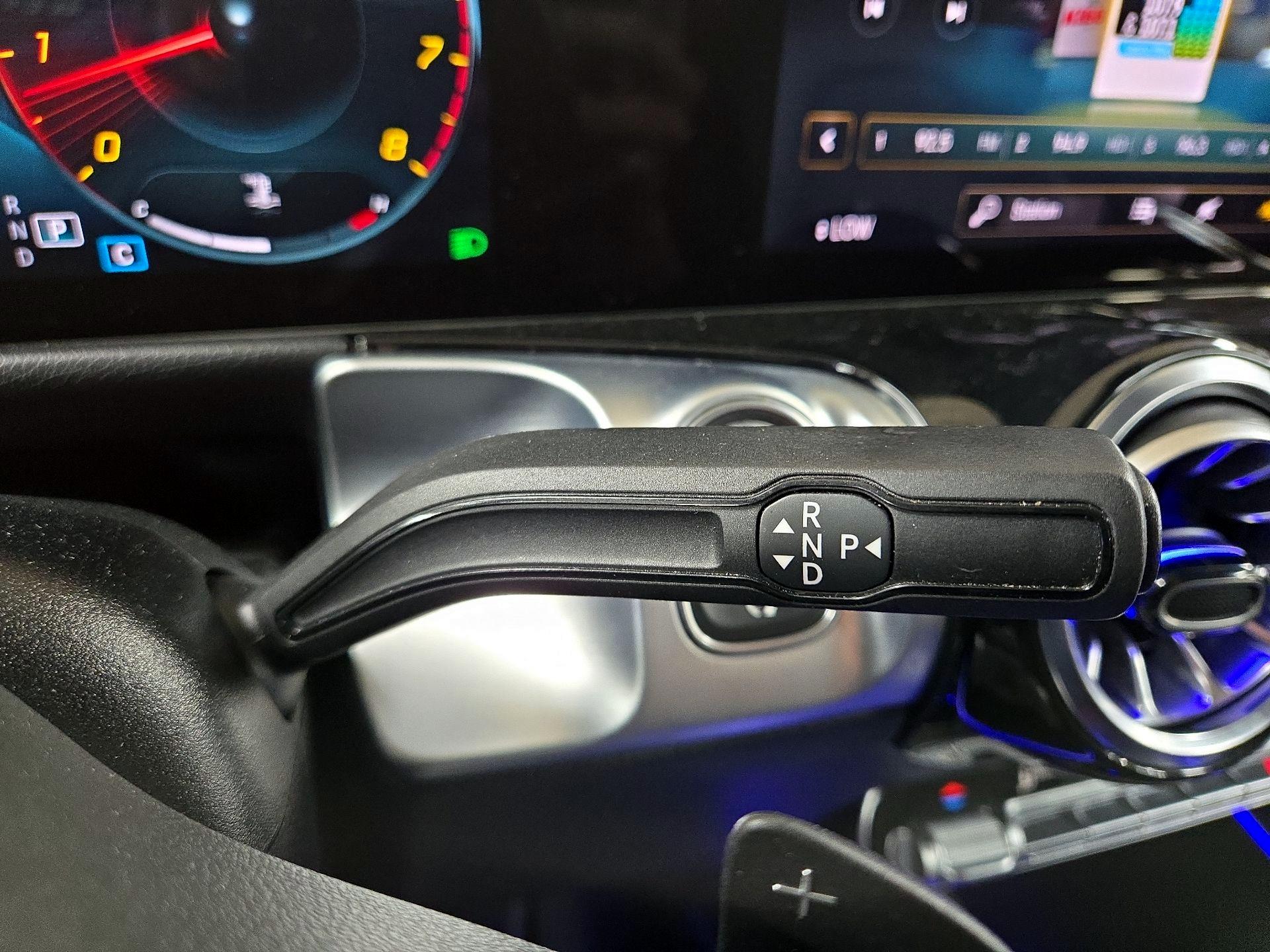 Thumbnail: 2022 Mercedes-Benz GLB - 18