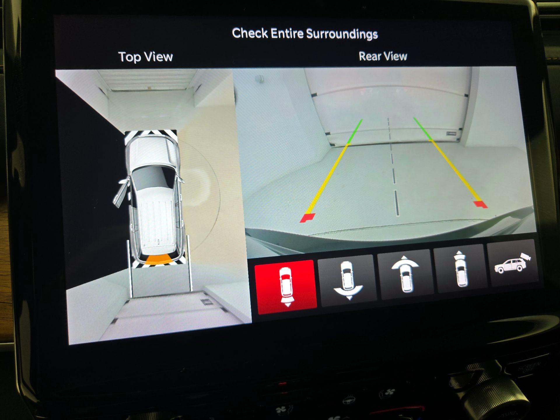 Thumbnail: 2022 Jeep Grand Cherokee - 15