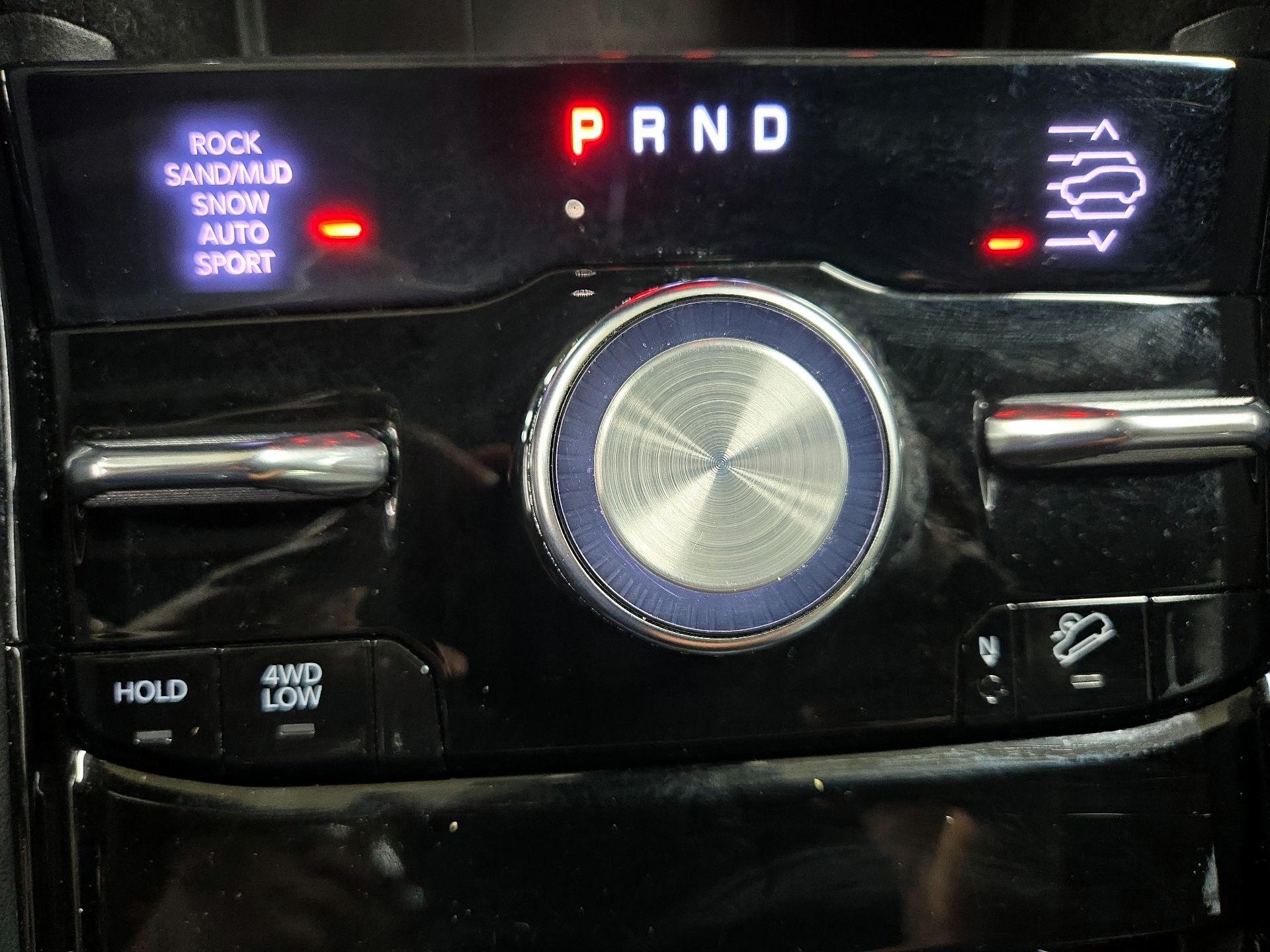 Thumbnail: 2022 Jeep Grand Cherokee - 18