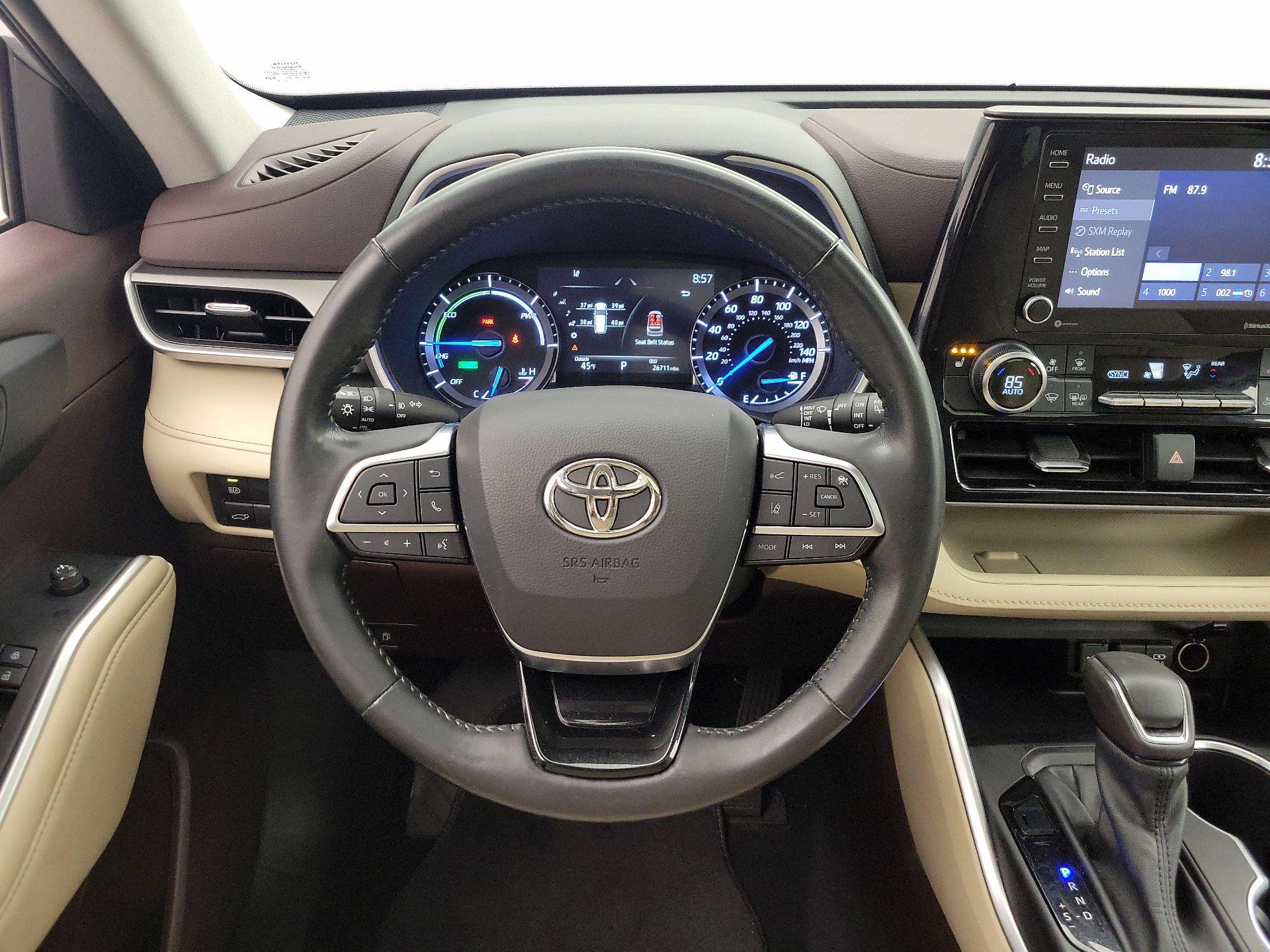 Thumbnail: 2021 Toyota Highlander - 10