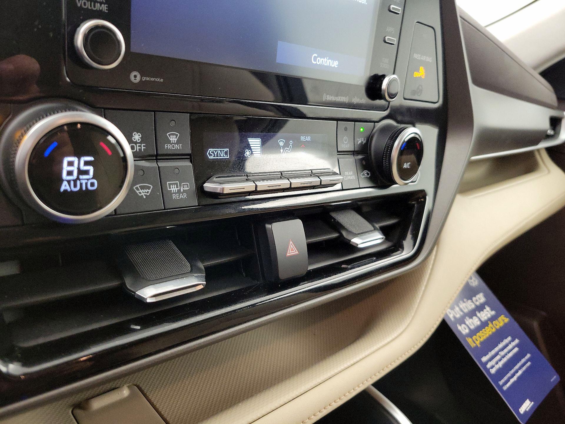 Thumbnail: 2021 Toyota Highlander - 16