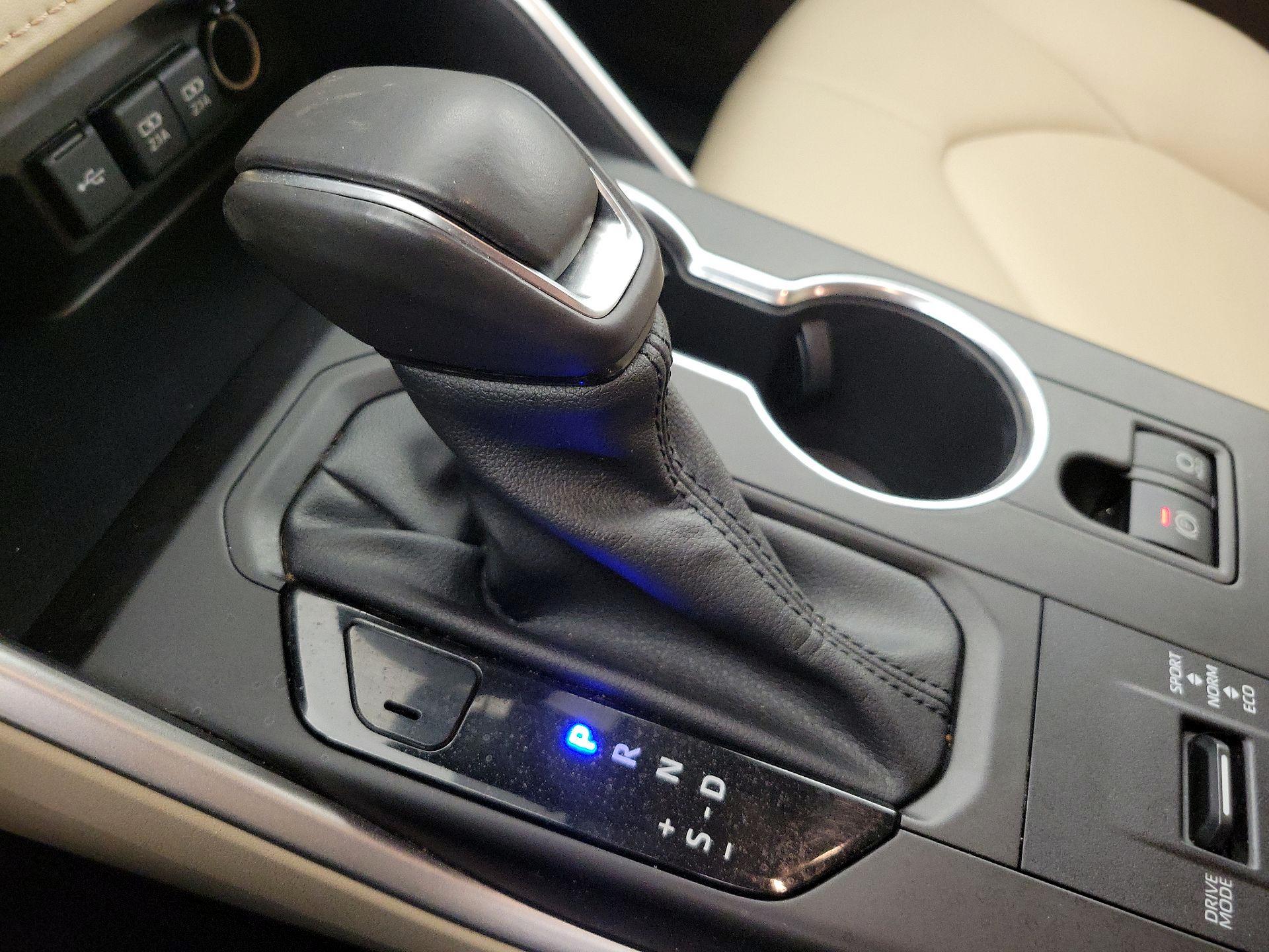 Thumbnail: 2021 Toyota Highlander - 17