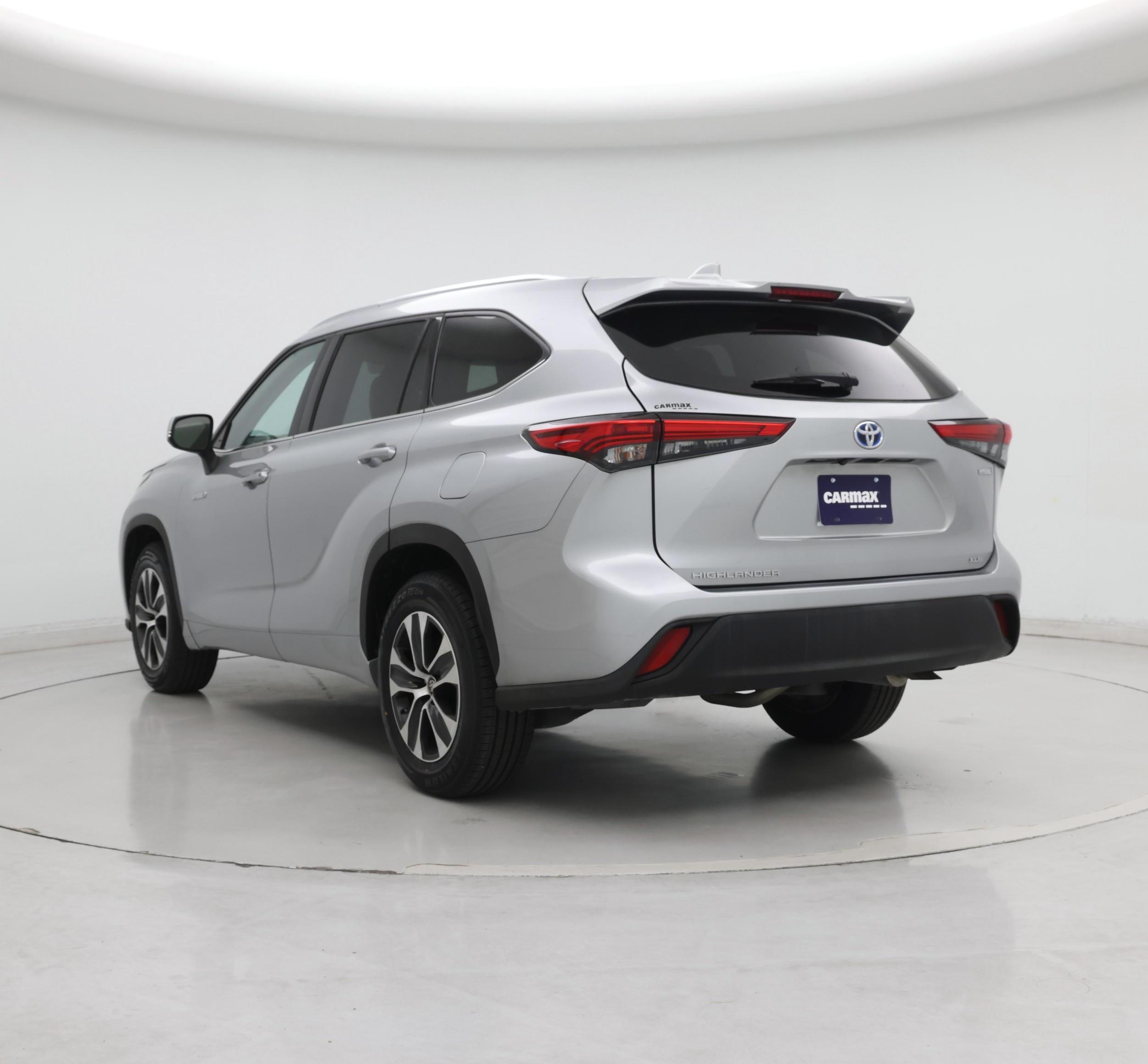 Thumbnail: 2021 Toyota Highlander - 2