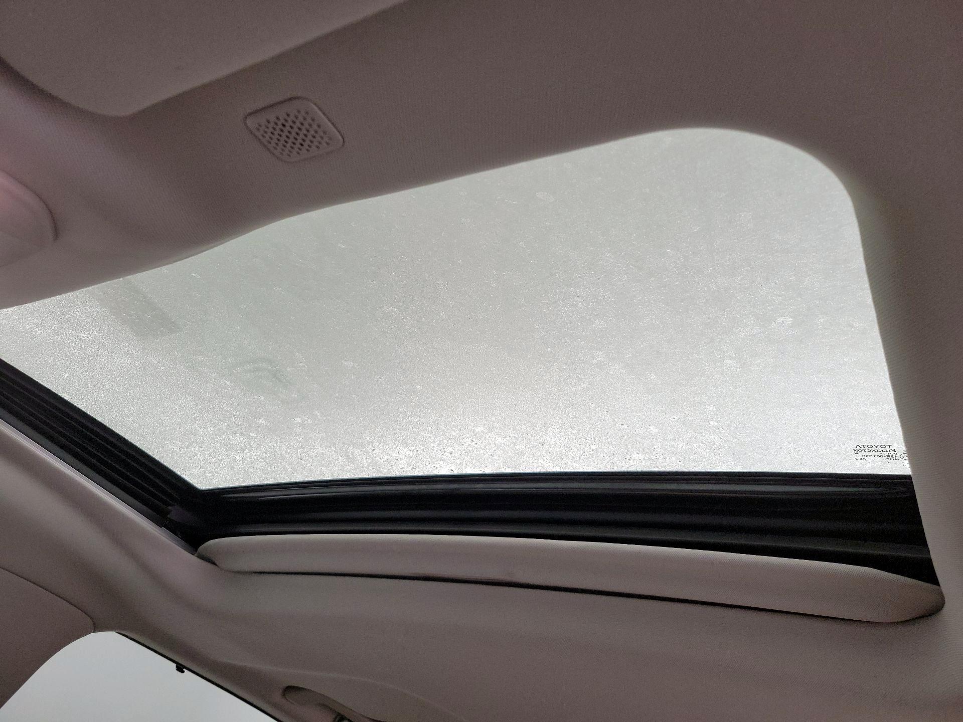 Thumbnail: 2021 Toyota Highlander - 19