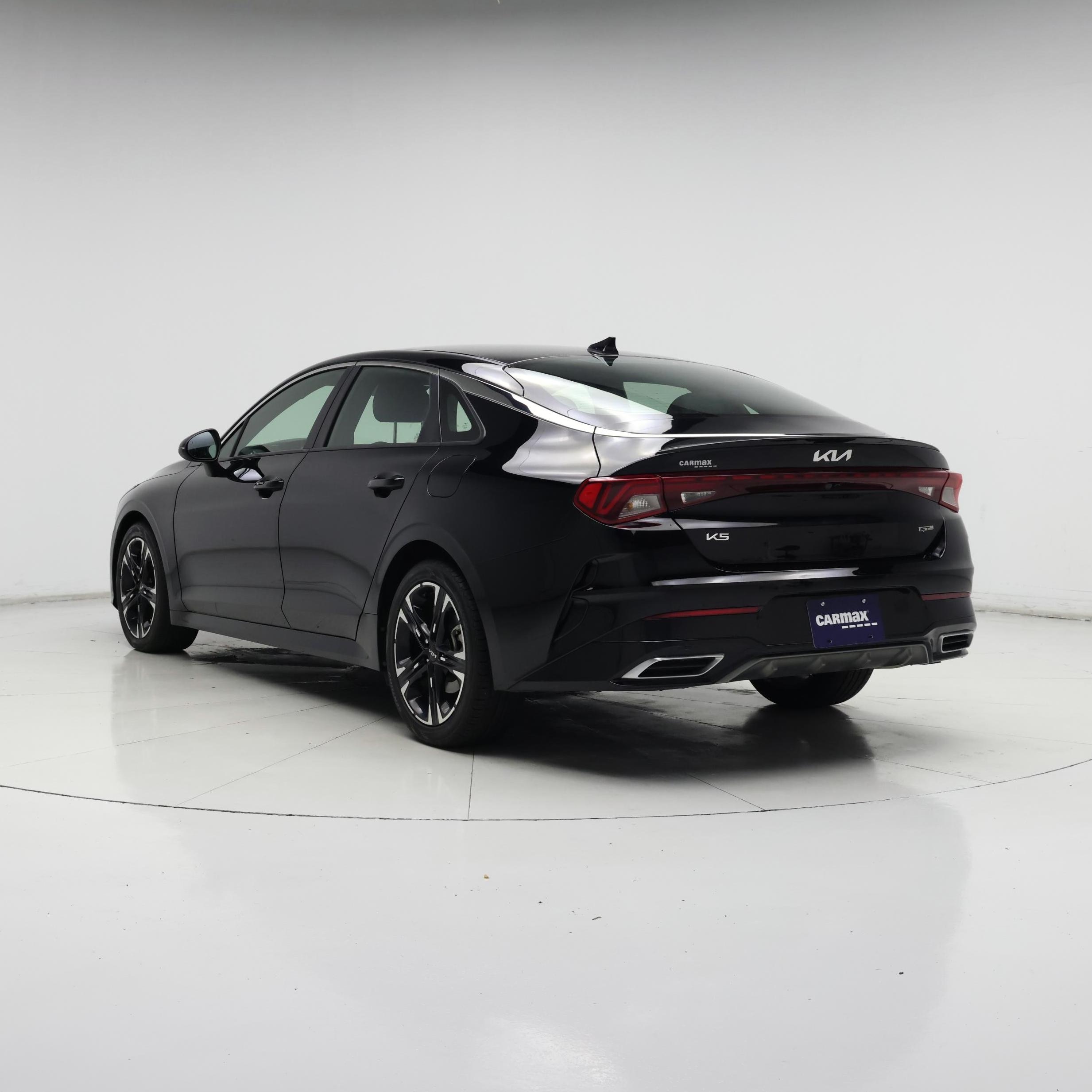 Thumbnail: 2023 Kia K5 - 2