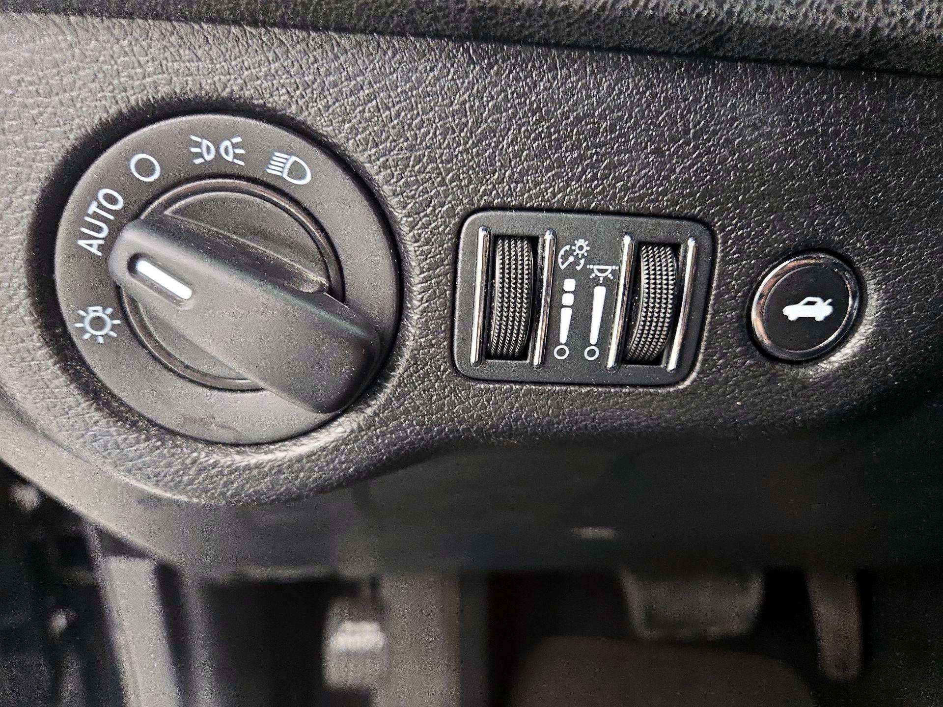 Thumbnail: 2023 Dodge Charger - 13