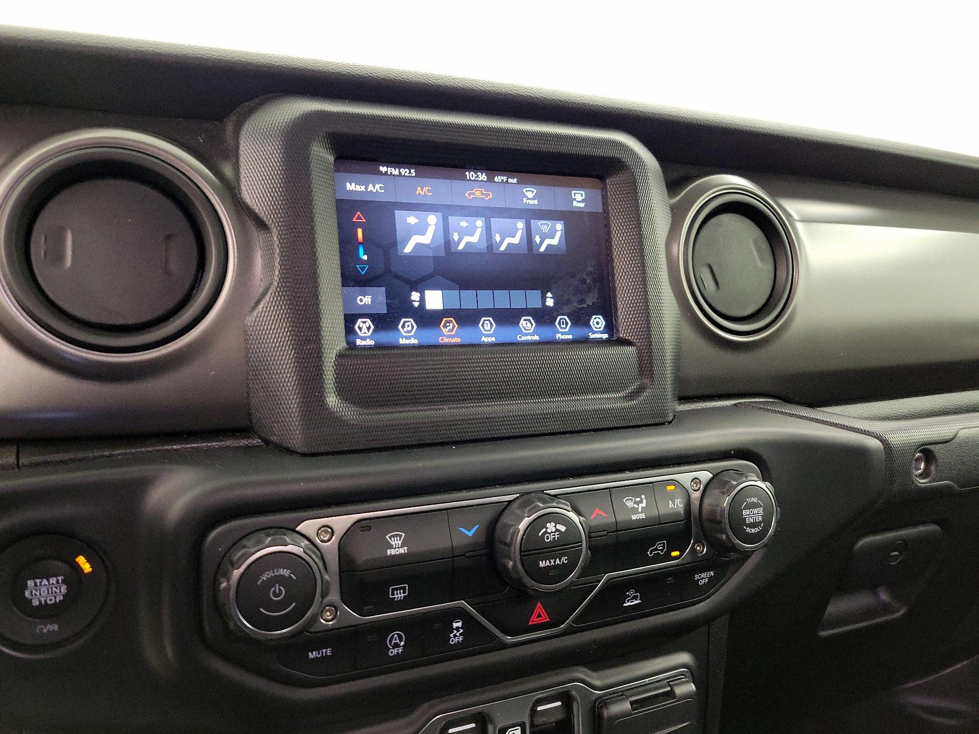 Thumbnail: 2023 Jeep Gladiator - 16