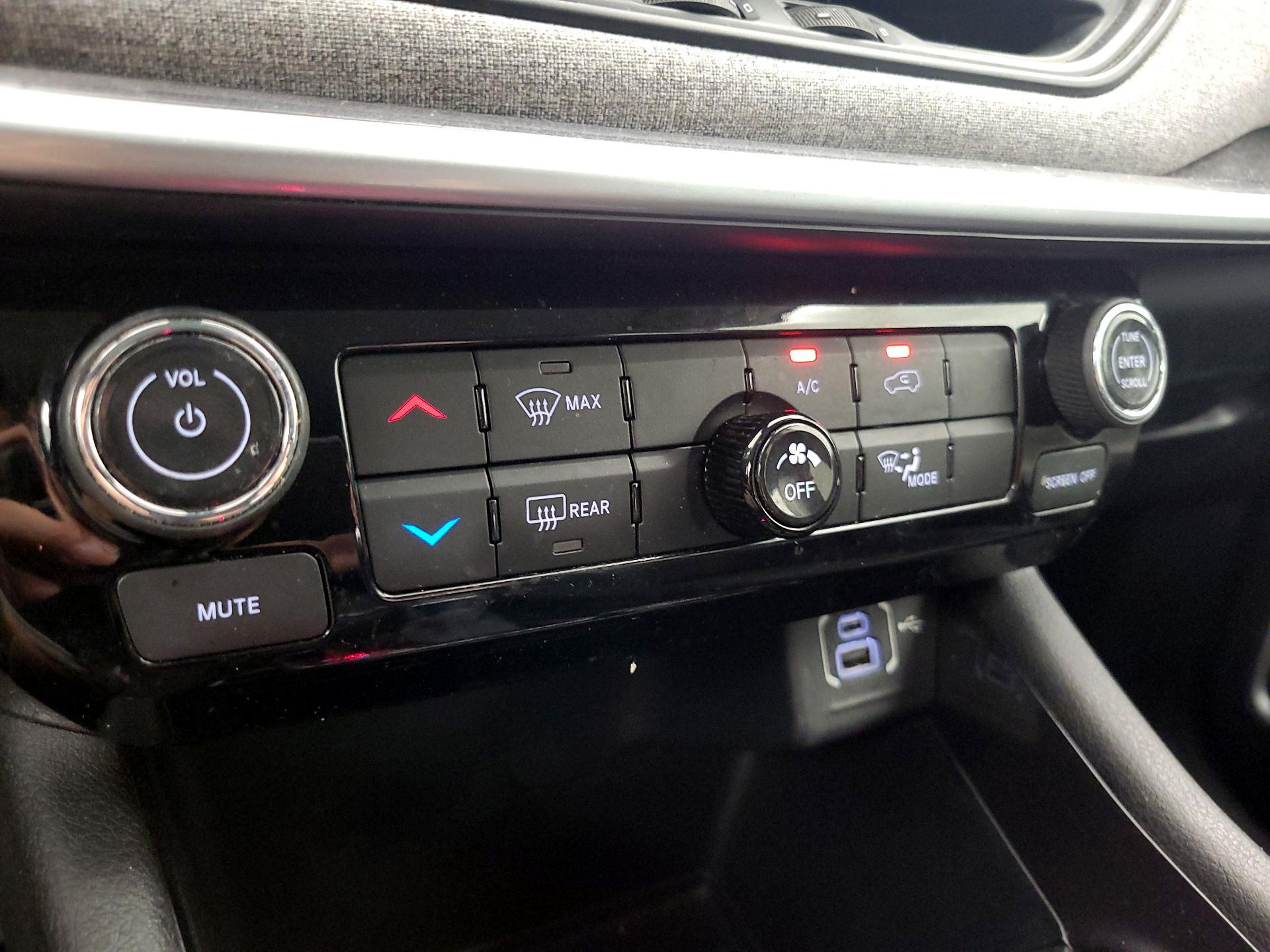 Thumbnail: 2022 Jeep Compass - 16