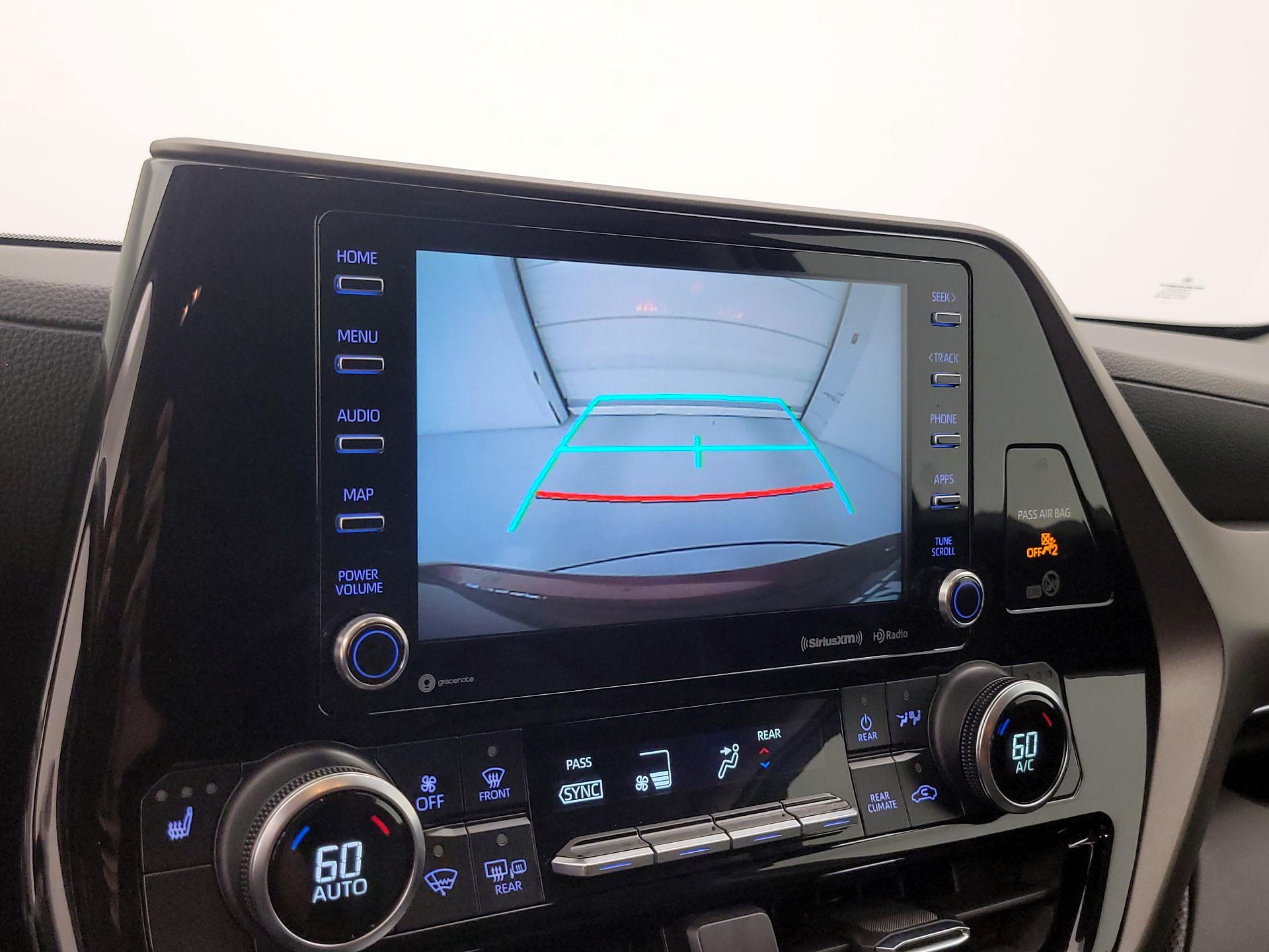 Thumbnail: 2020 Toyota Highlander - 15