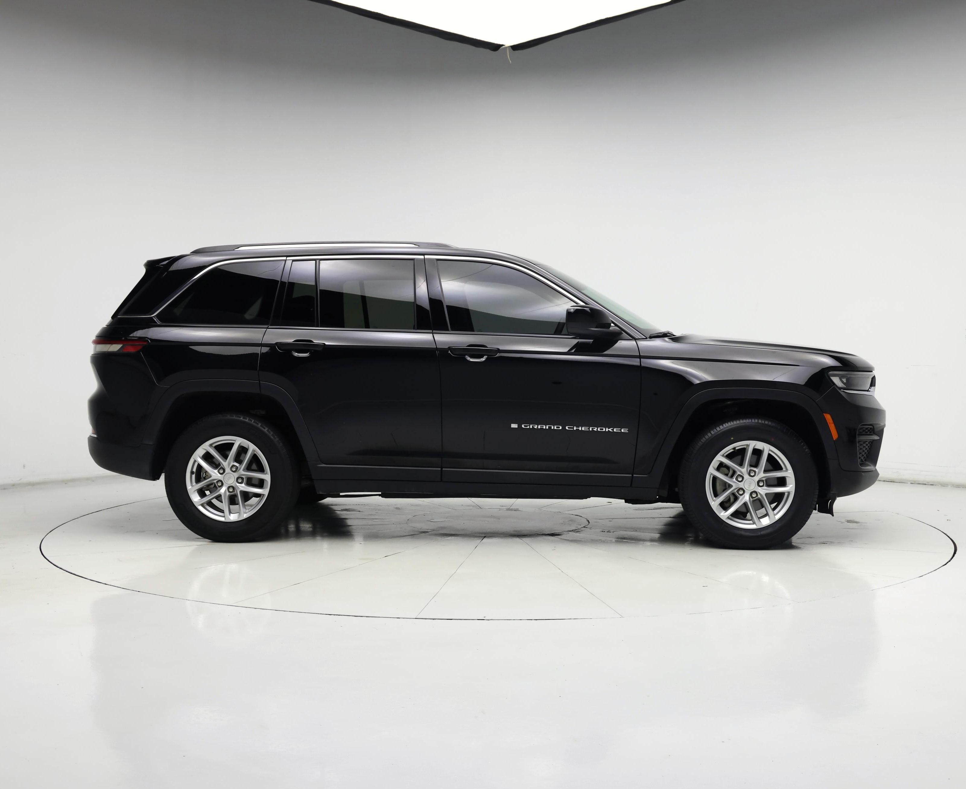 Thumbnail: 2023 Jeep Grand Cherokee - 7