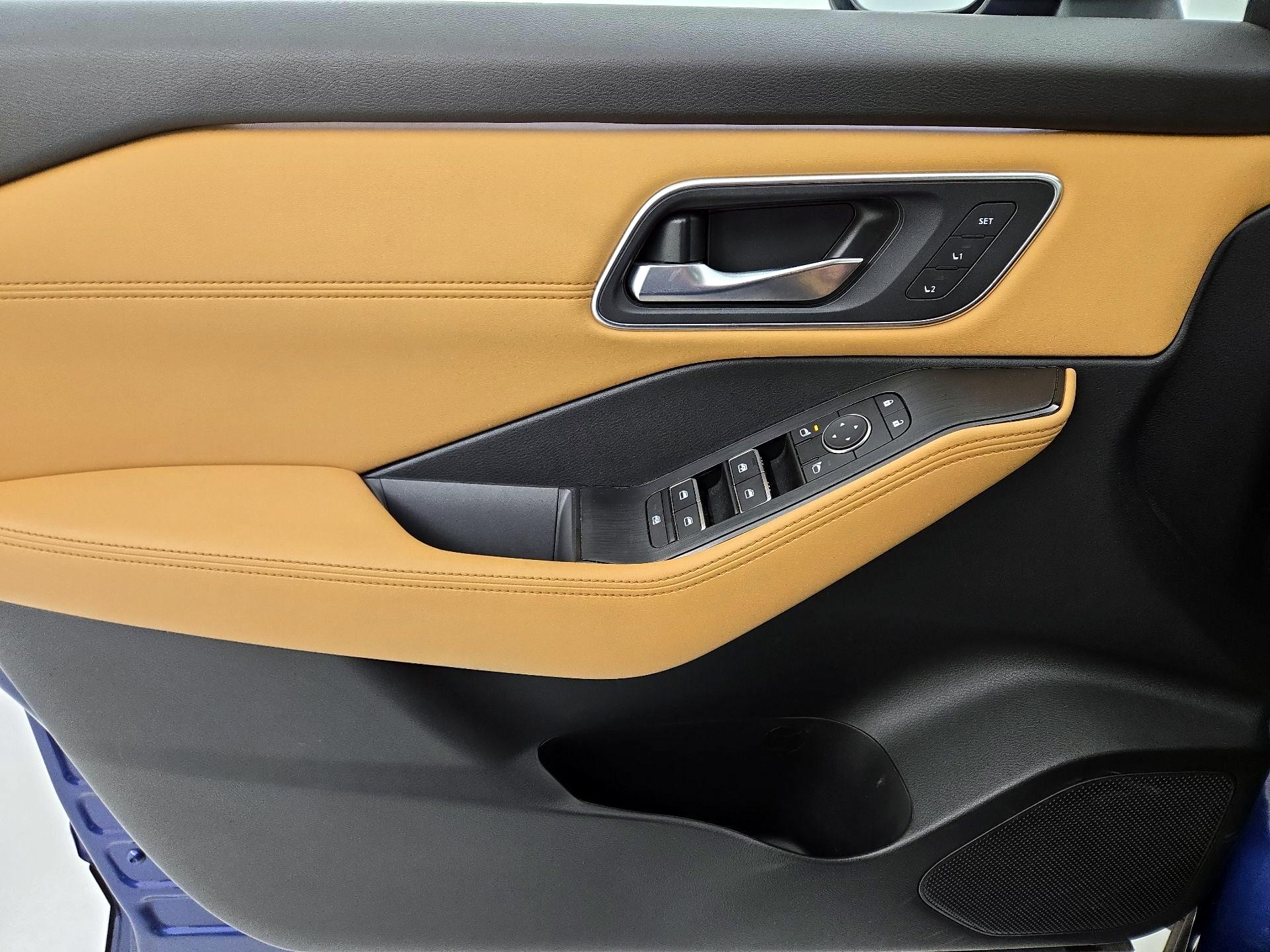 Thumbnail: 2023 Nissan Rogue - 12