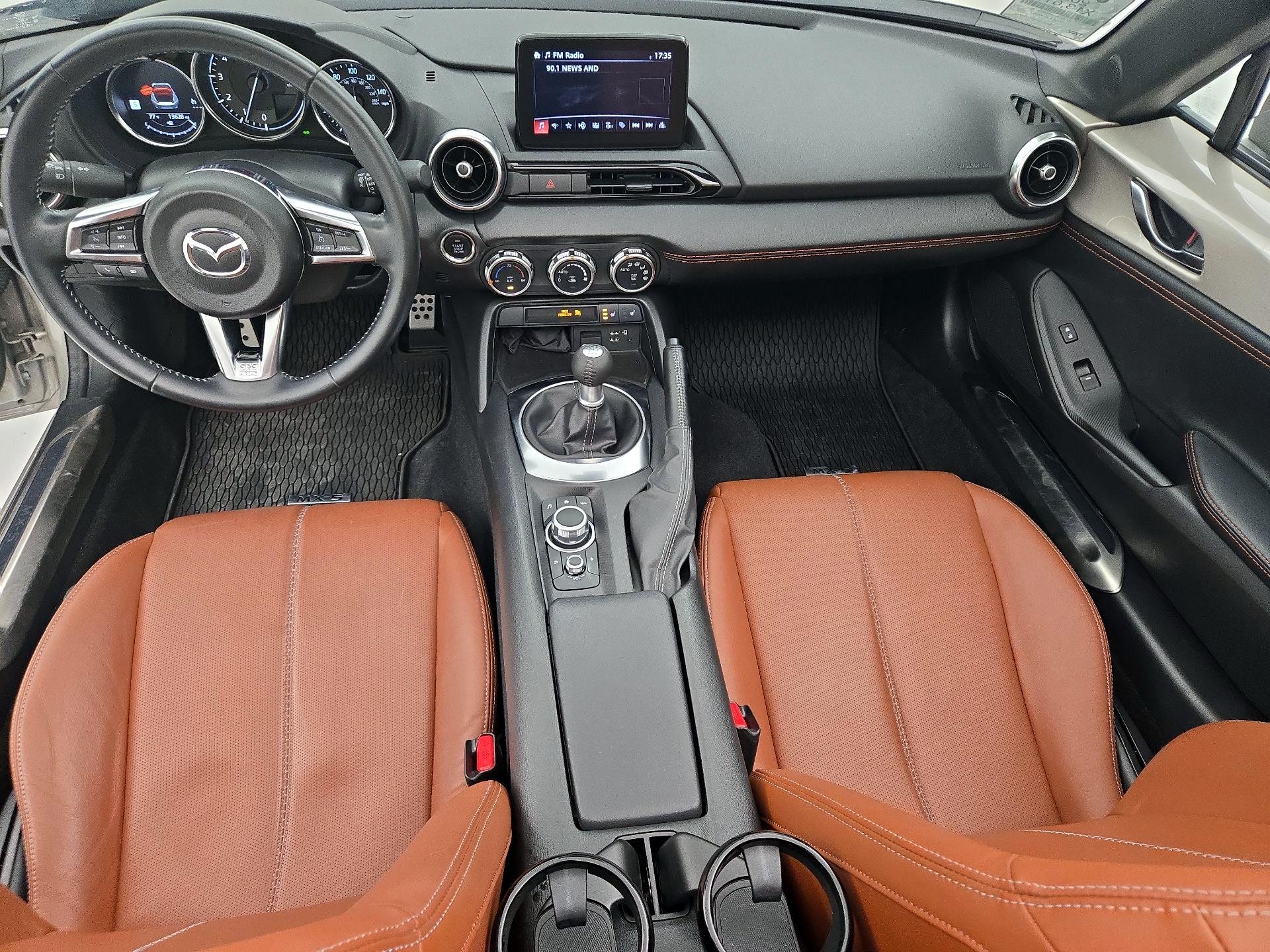 Thumbnail: 2022 Mazda MX-5 Miata - 9