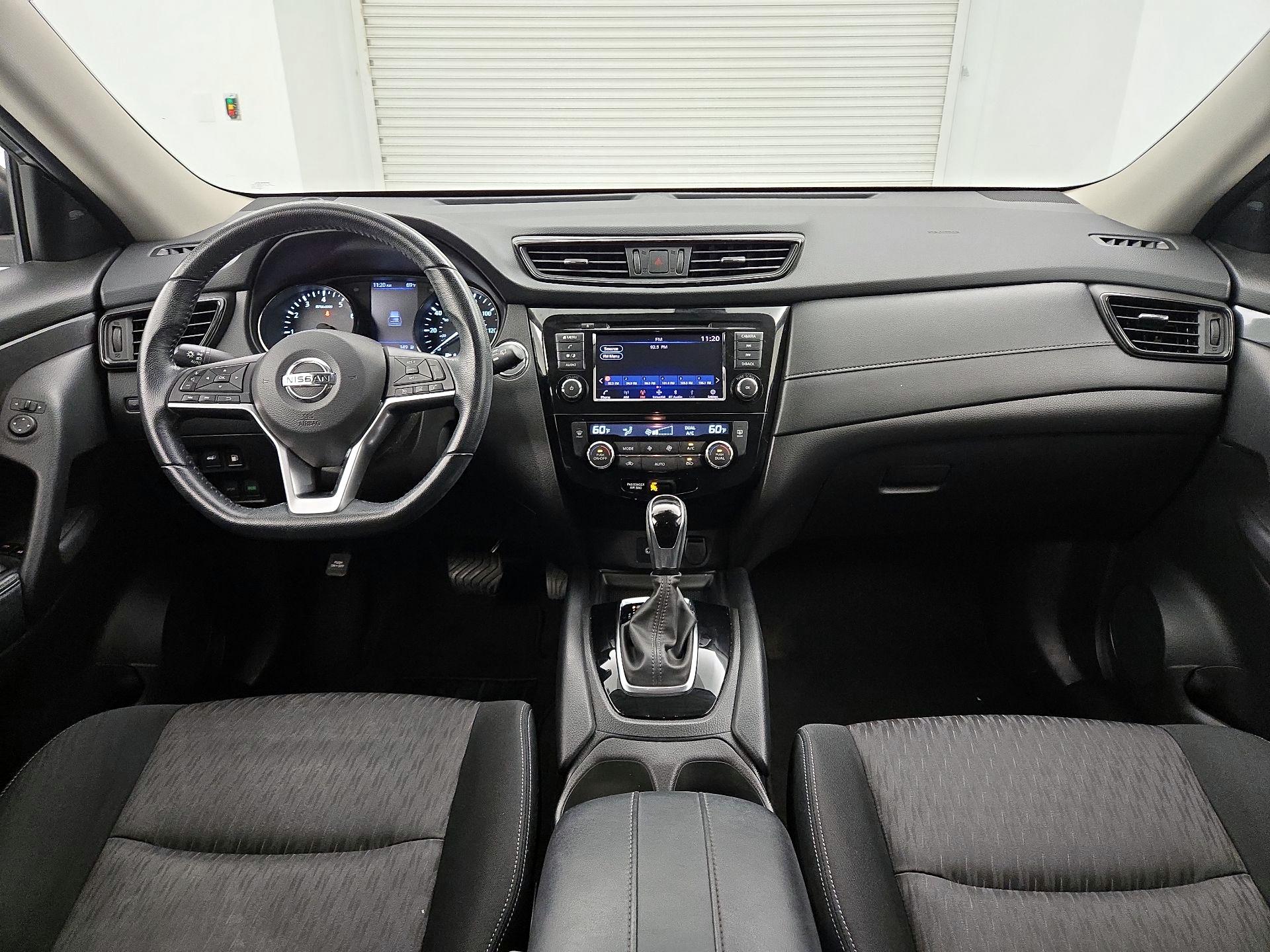 Thumbnail: 2020 Nissan Rogue - 9