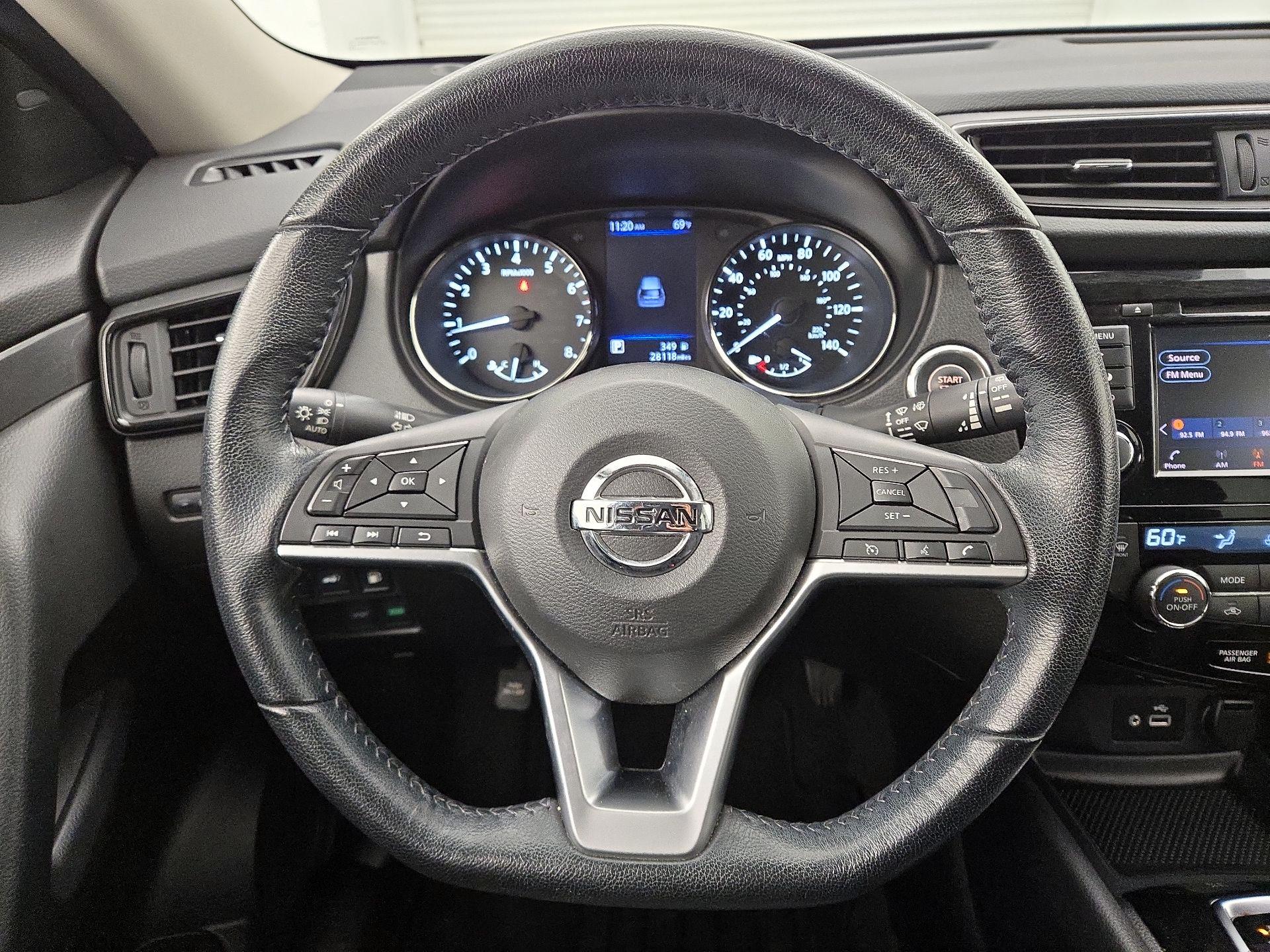 Thumbnail: 2020 Nissan Rogue - 10