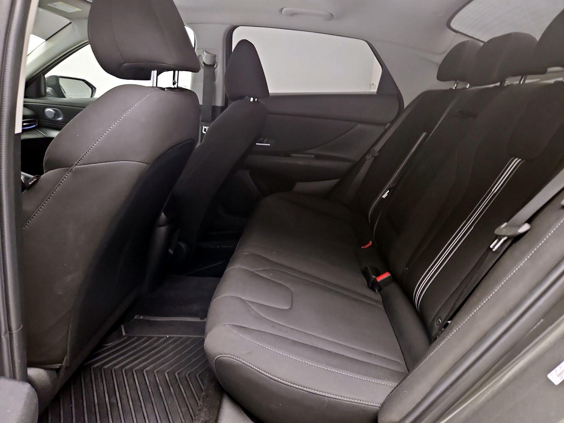 Thumbnail: 2024 Hyundai Elantra - 10