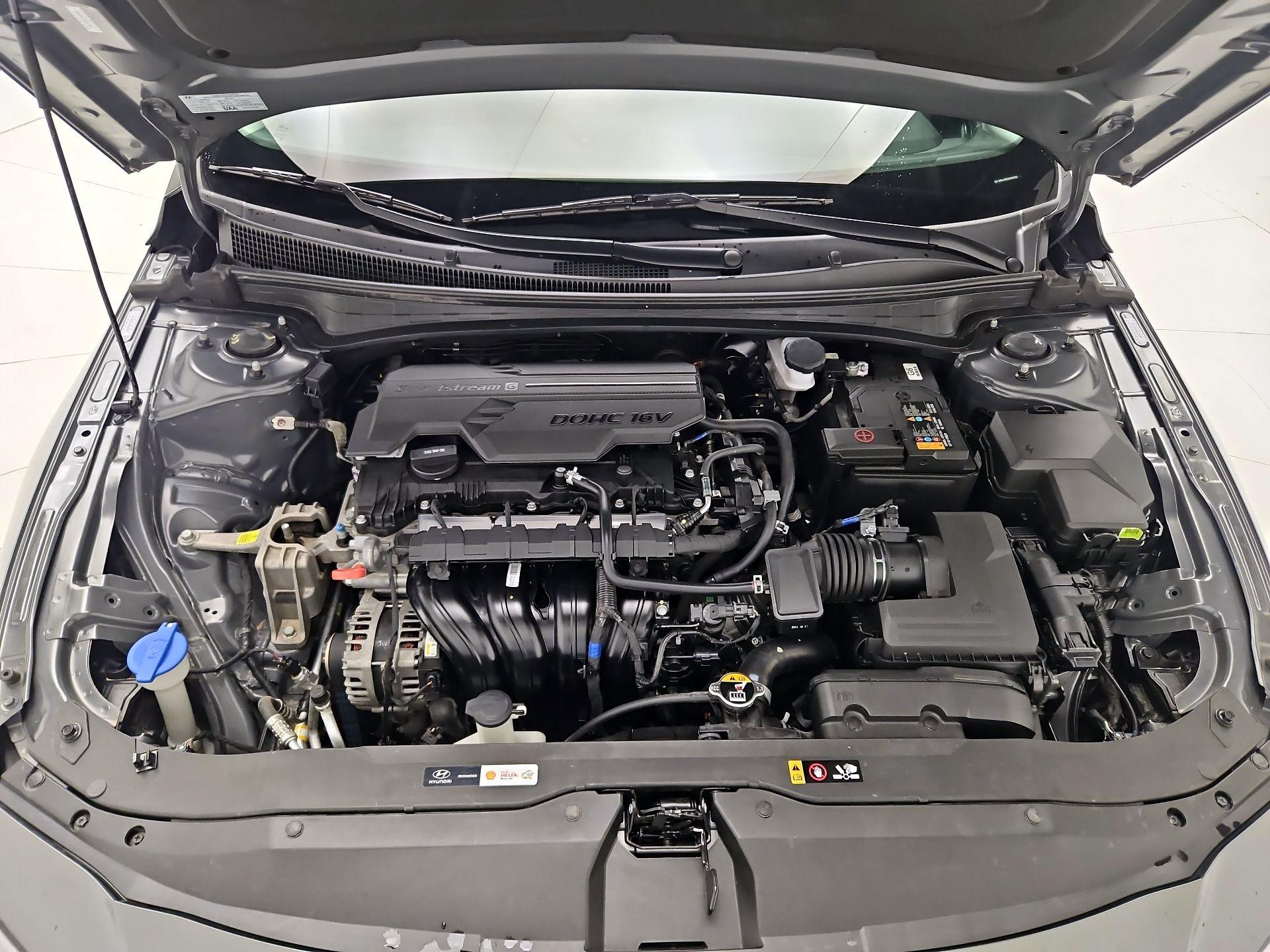 Thumbnail: 2024 Hyundai Elantra - 19