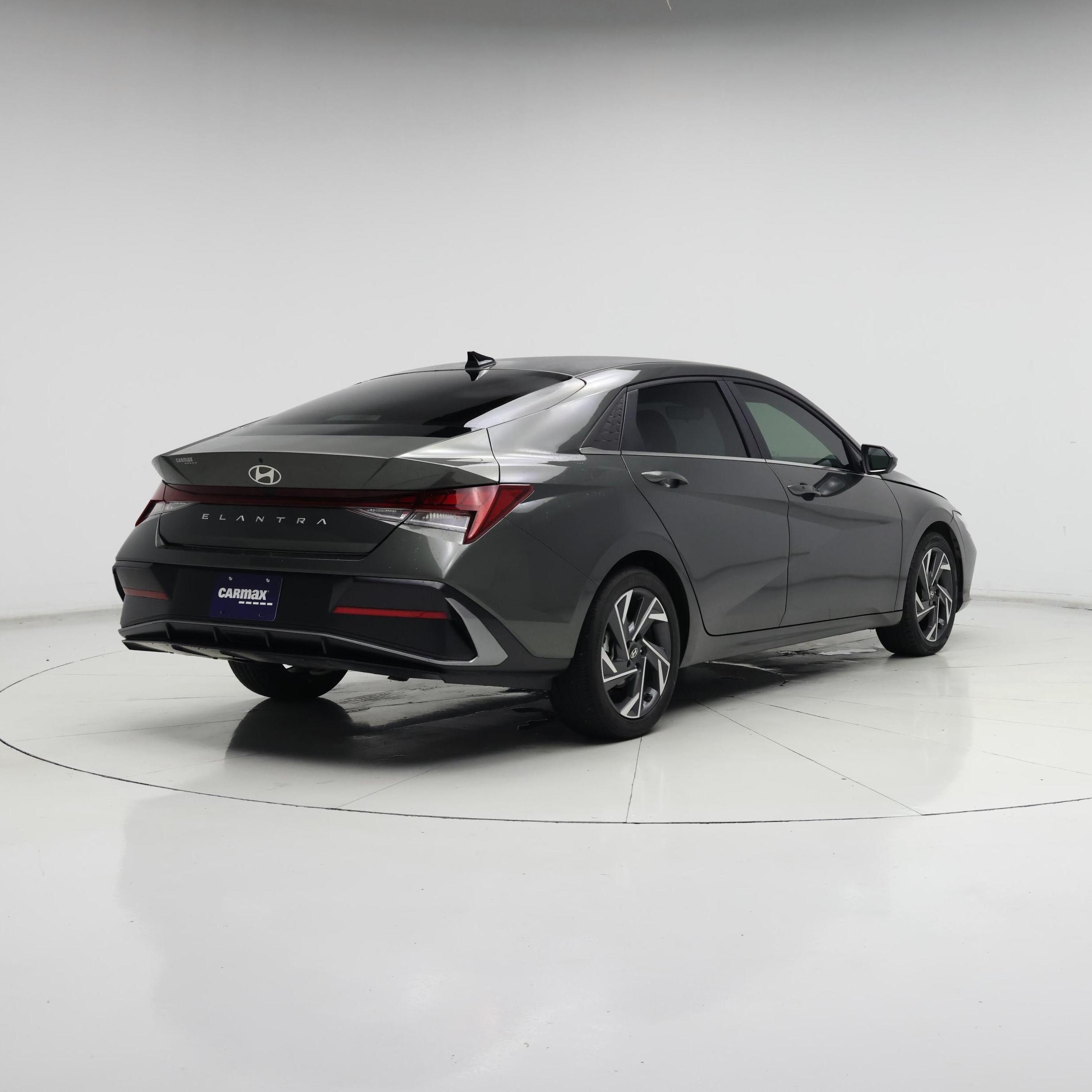 Thumbnail: 2024 Hyundai Elantra - 8