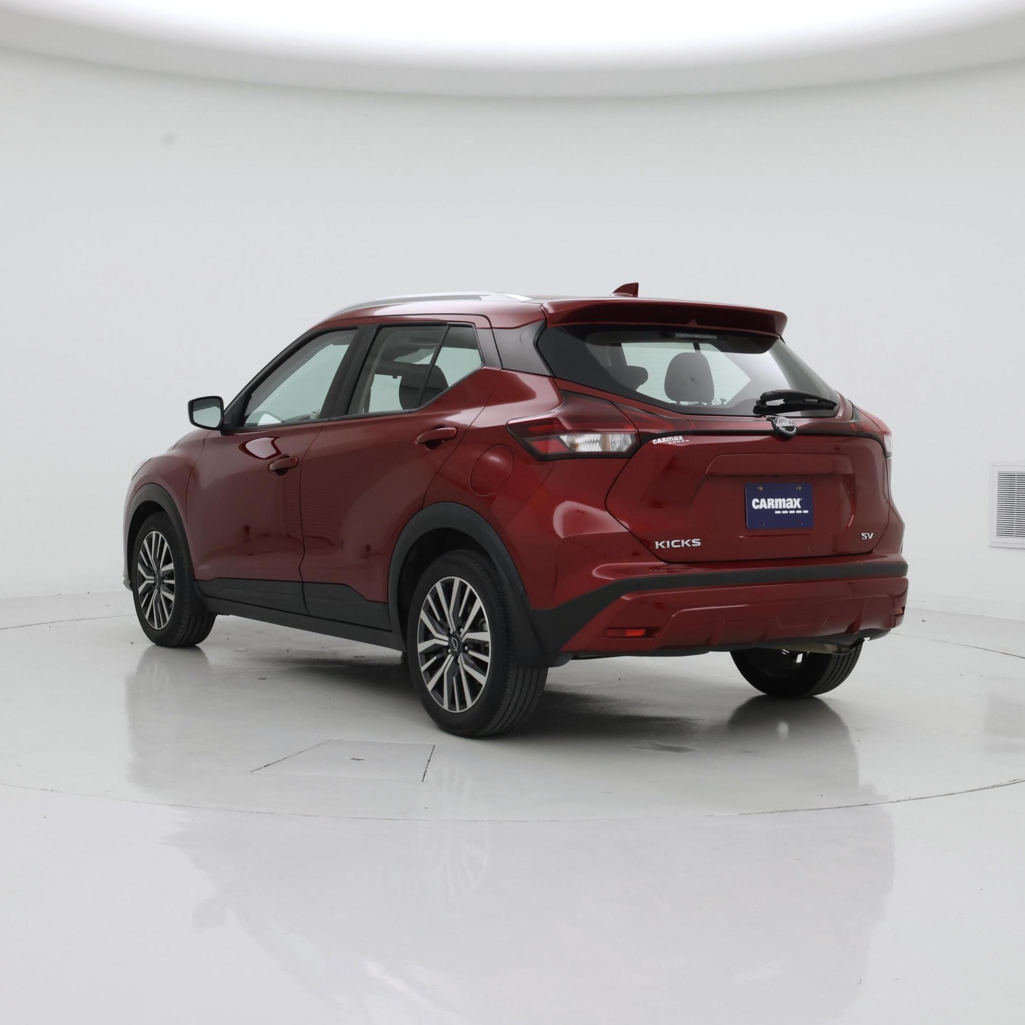 Thumbnail: 2023 Nissan Kicks - 2