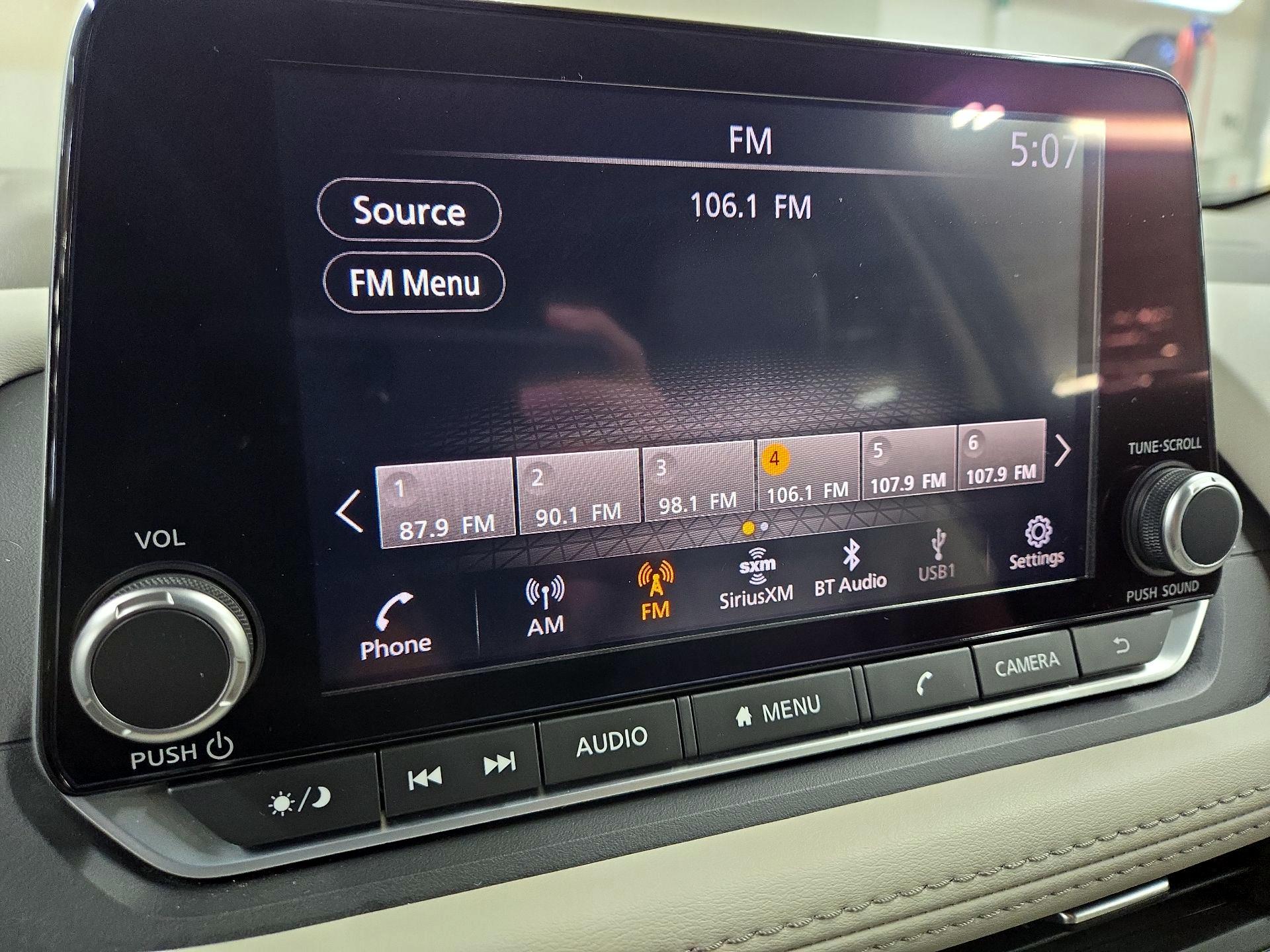 Thumbnail: 2023 Nissan Rogue - 15