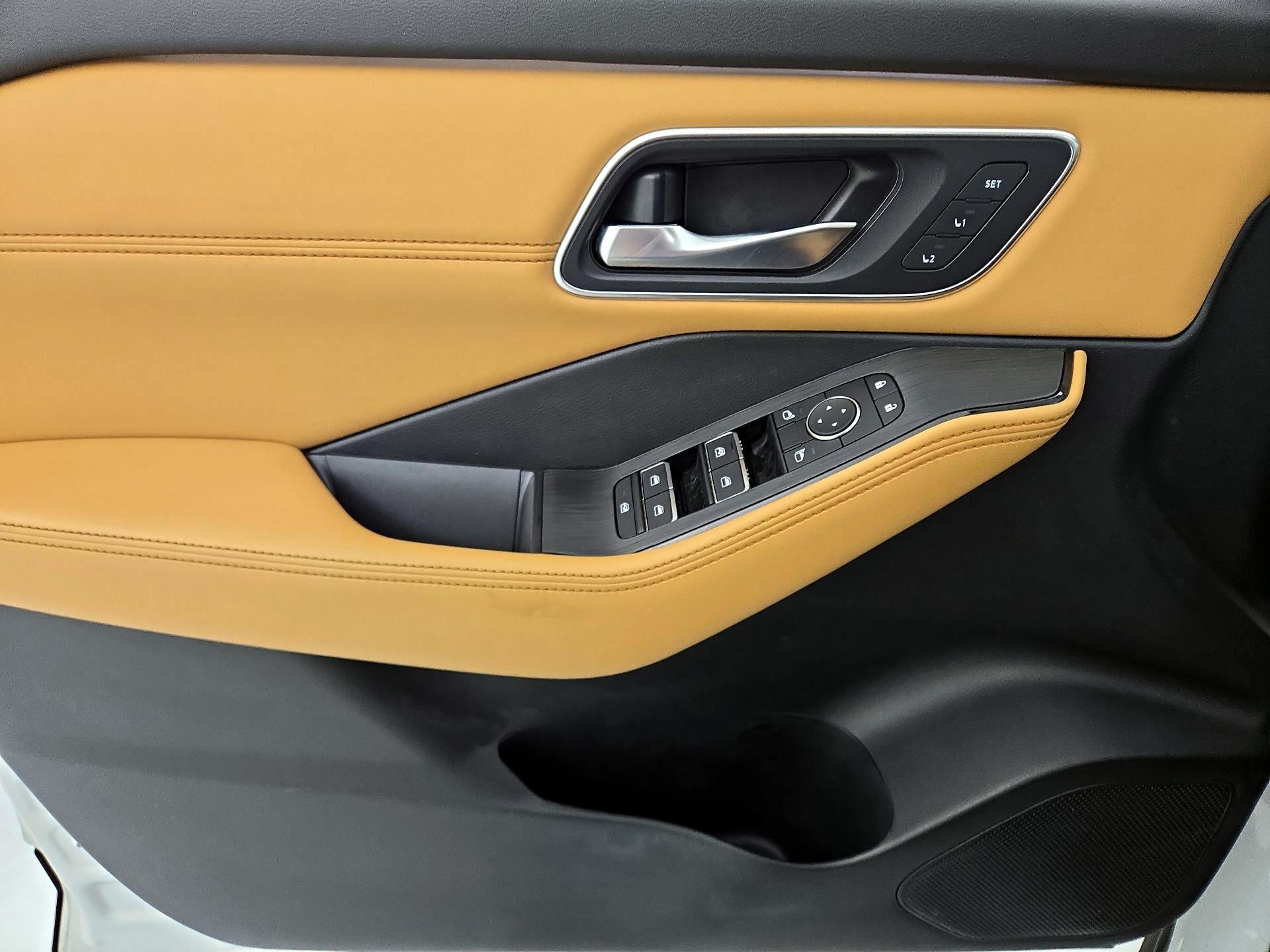 Thumbnail: 2023 Nissan Rogue - 12
