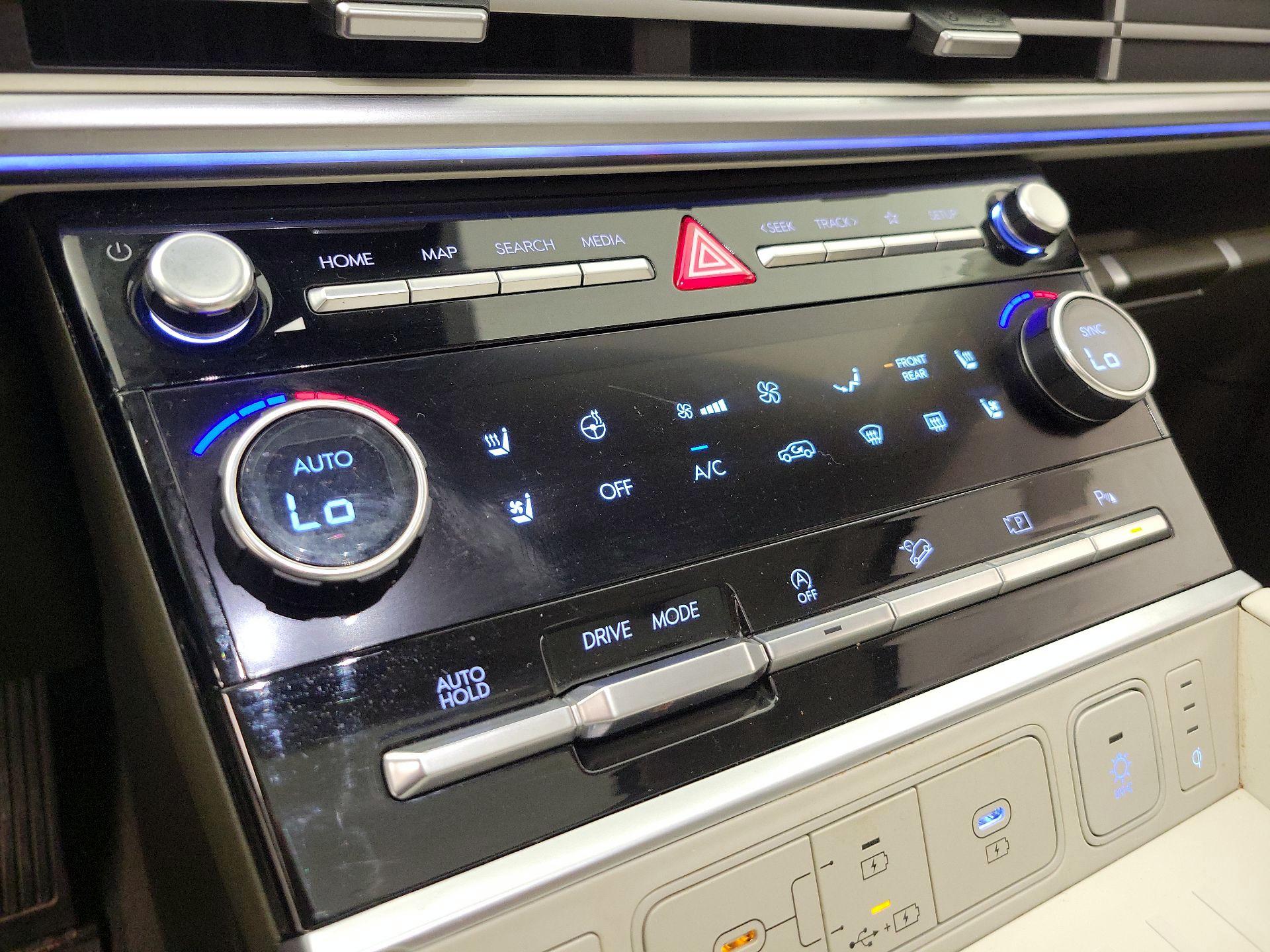 Thumbnail: 2024 Hyundai Santa Fe - 17