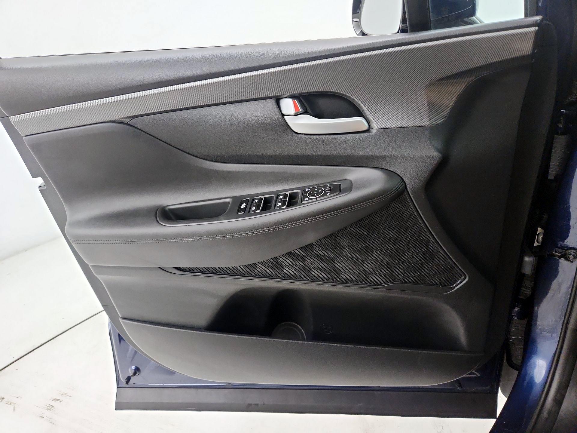 Thumbnail: 2023 Hyundai Santa Fe - 12