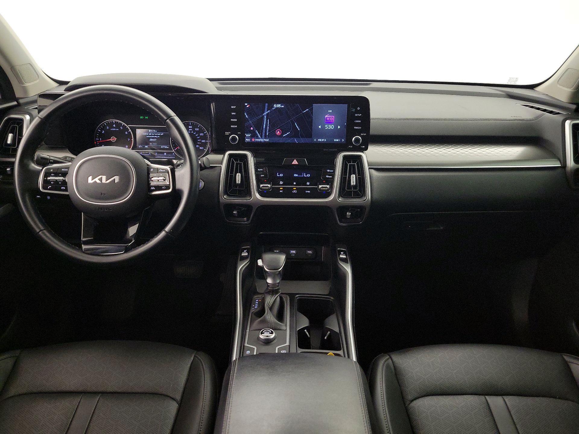 Thumbnail: 2022 Kia Sorento - 9