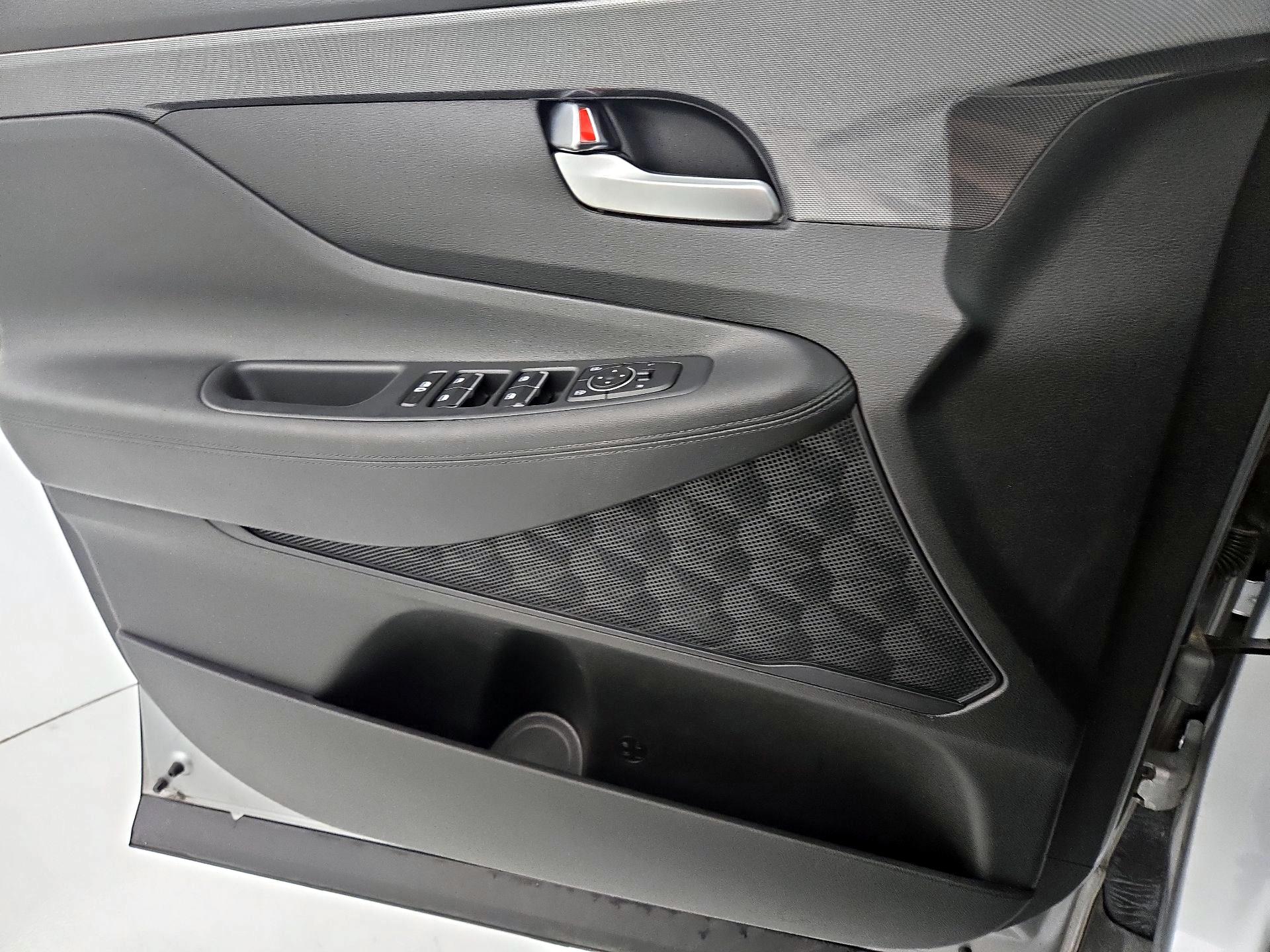 Thumbnail: 2023 Hyundai Santa Fe - 12
