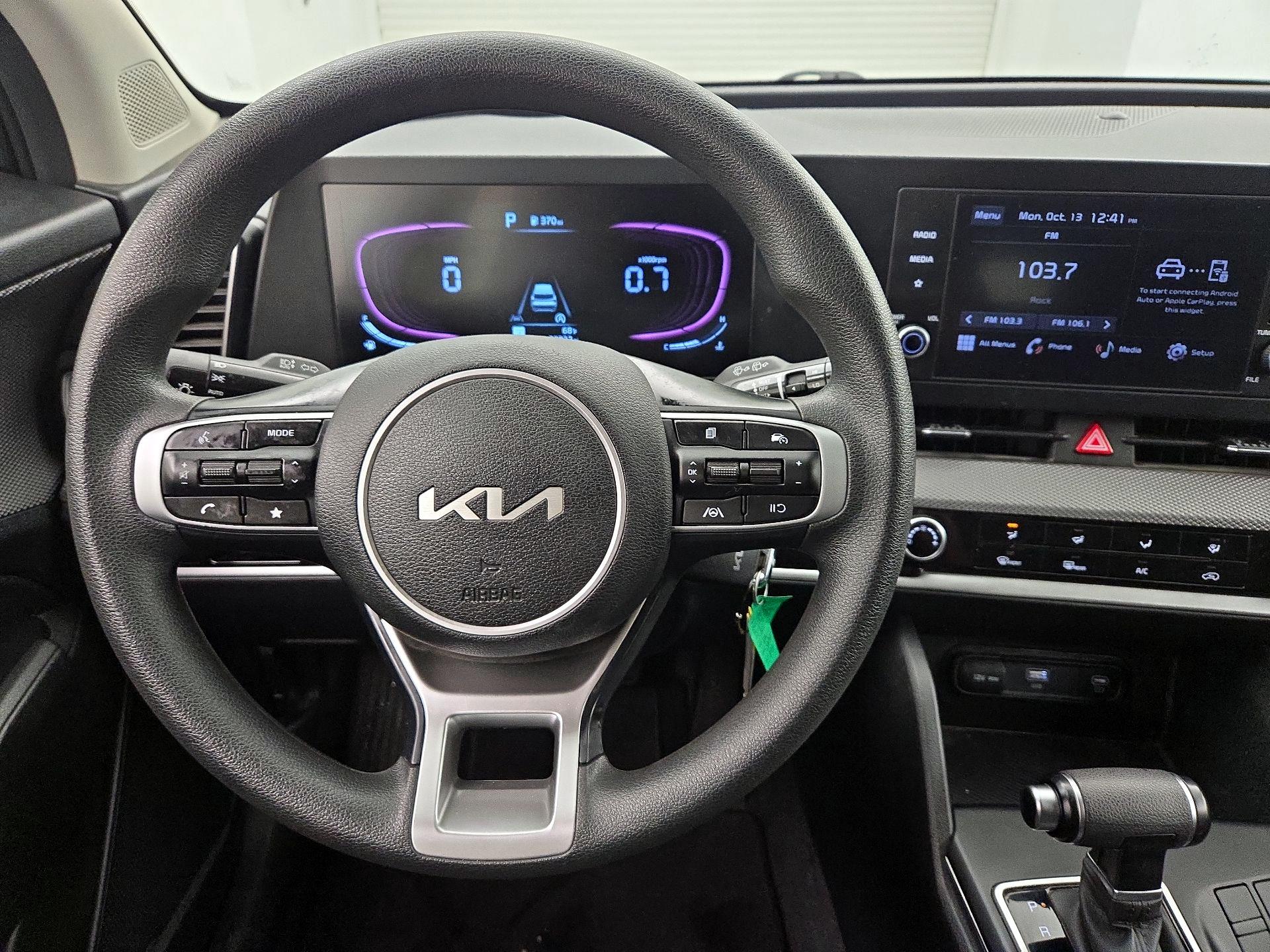 Thumbnail: 2023 Kia Sportage - 10