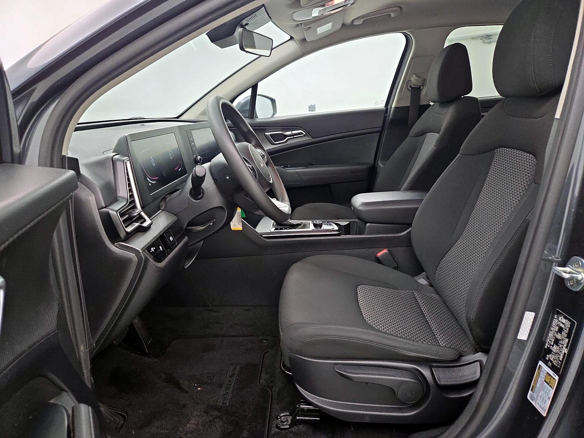 Thumbnail: 2023 Kia Sportage - 11