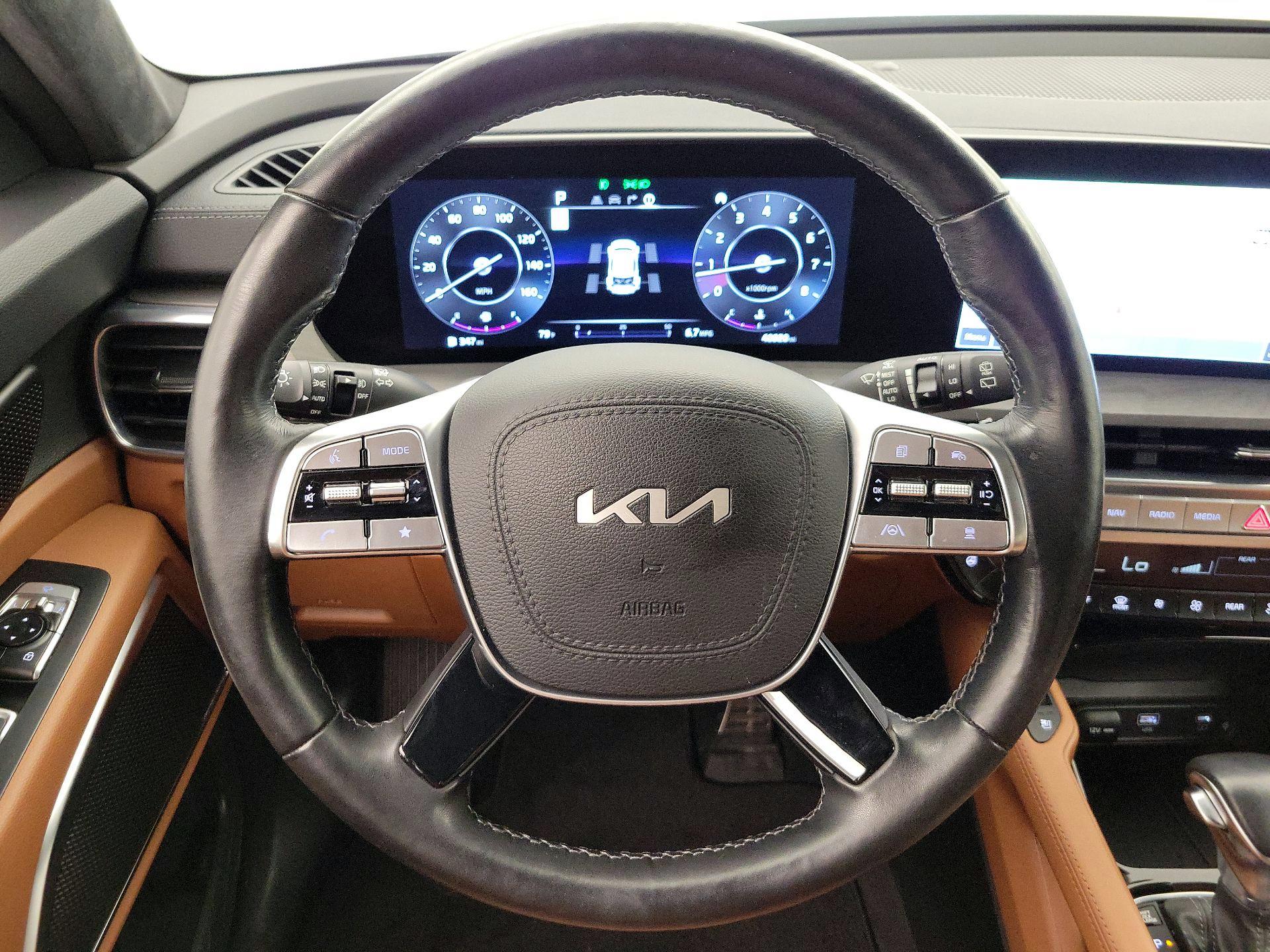 Thumbnail: 2023 Kia Telluride - 10