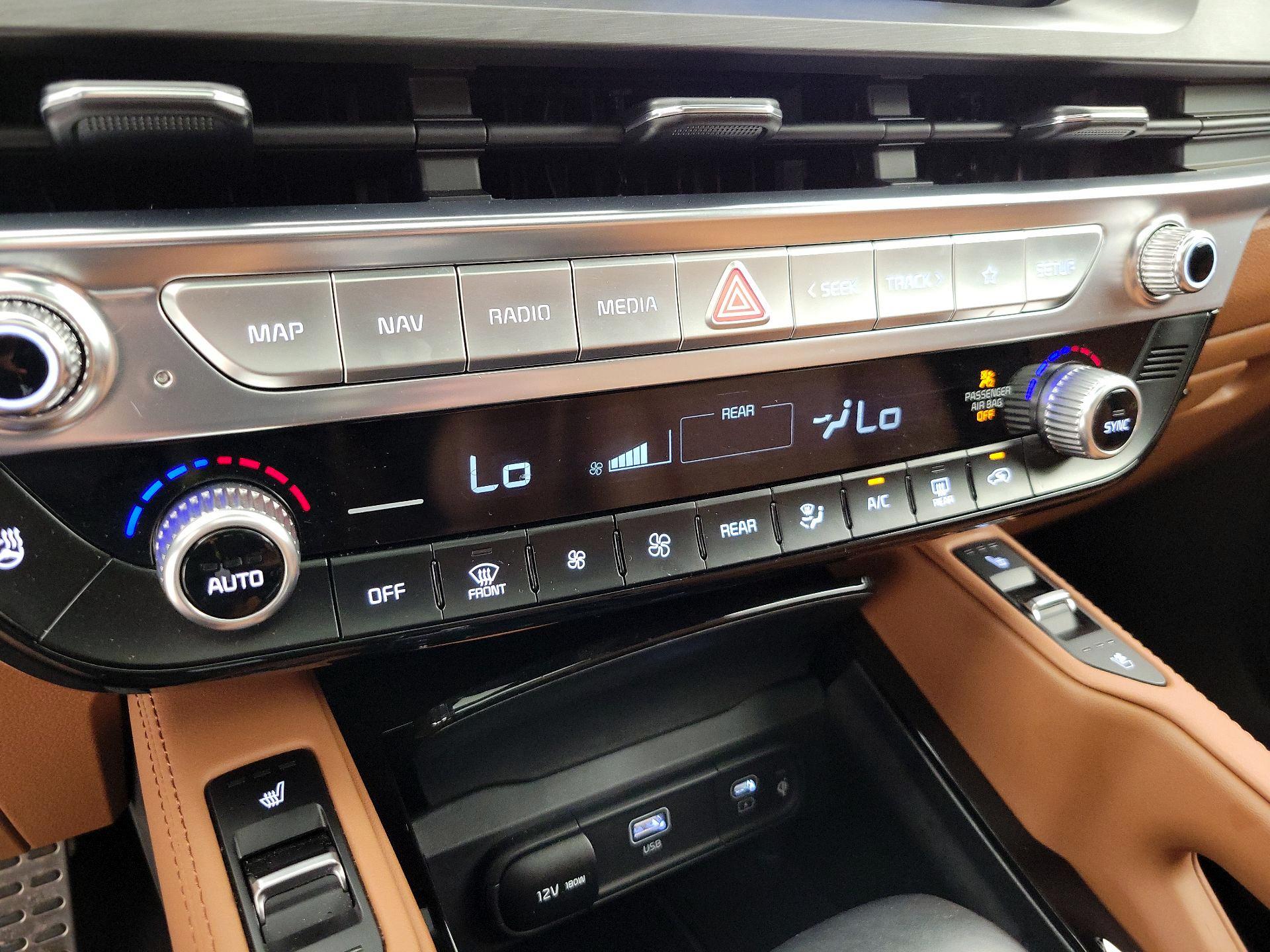 Thumbnail: 2023 Kia Telluride - 17