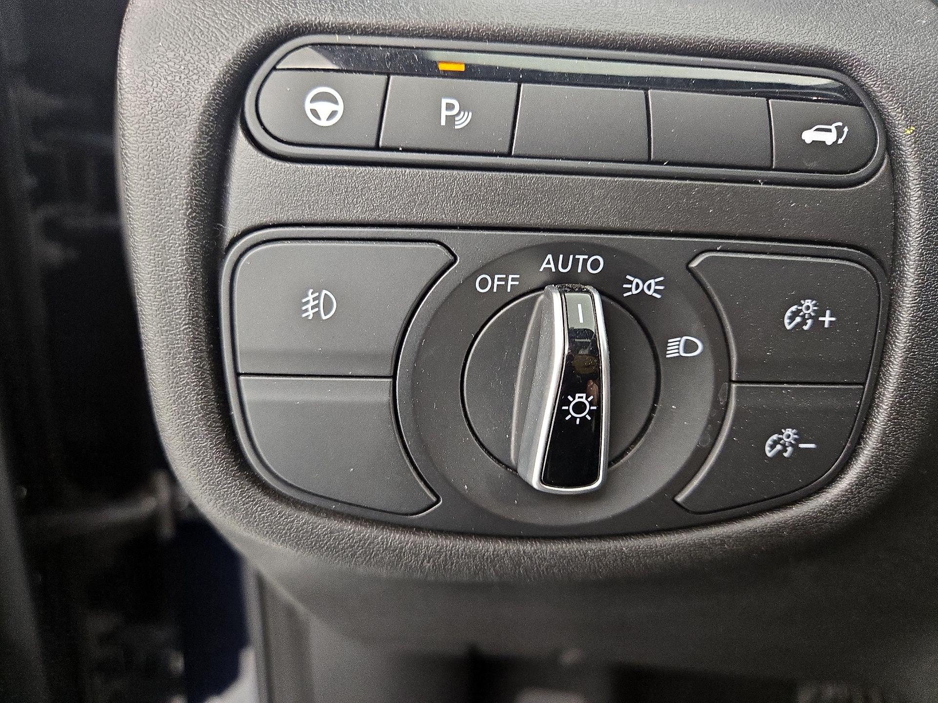 Thumbnail: 2024 INFINITI QX55 - 13