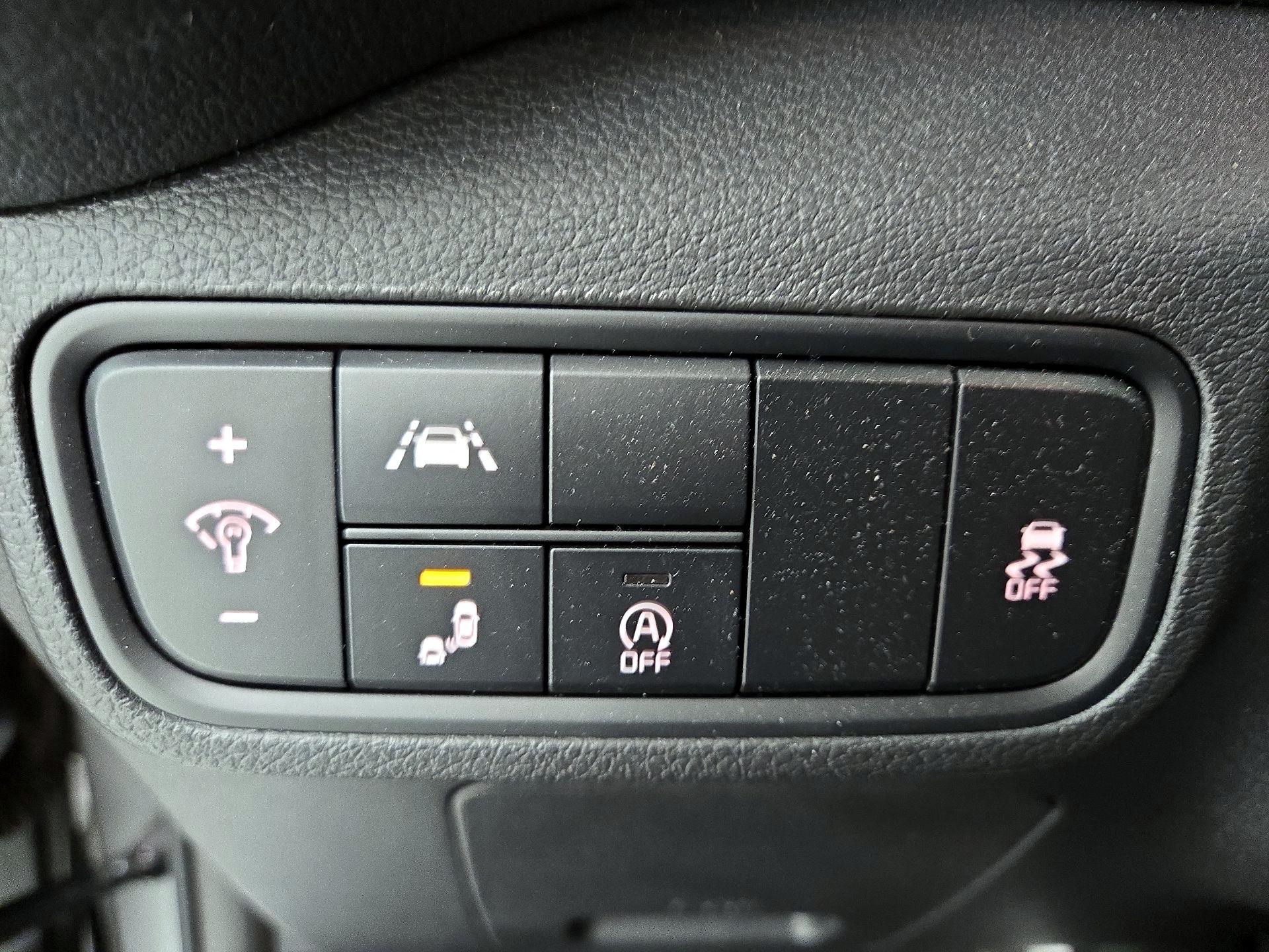 Thumbnail: 2022 Kia Soul - 13