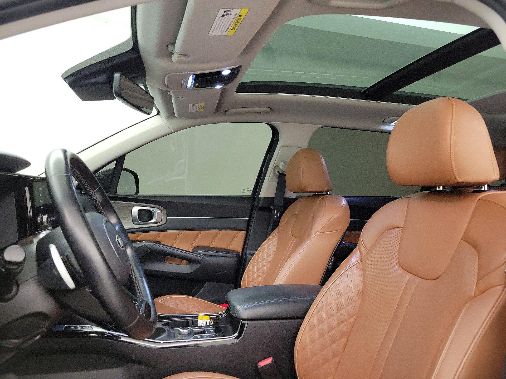 Thumbnail: 2021 Kia Sorento - 19