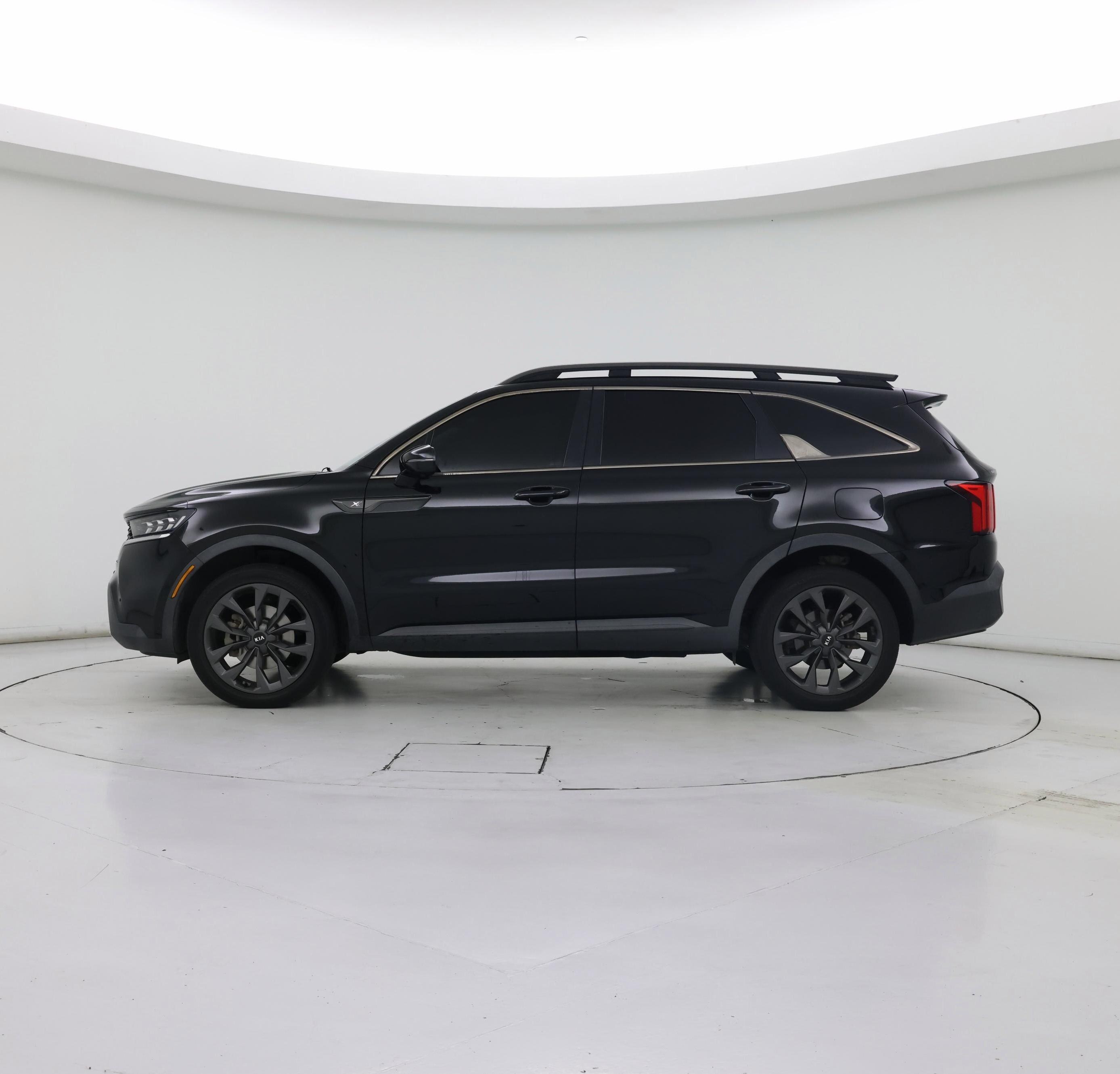 Thumbnail: 2021 Kia Sorento - 3