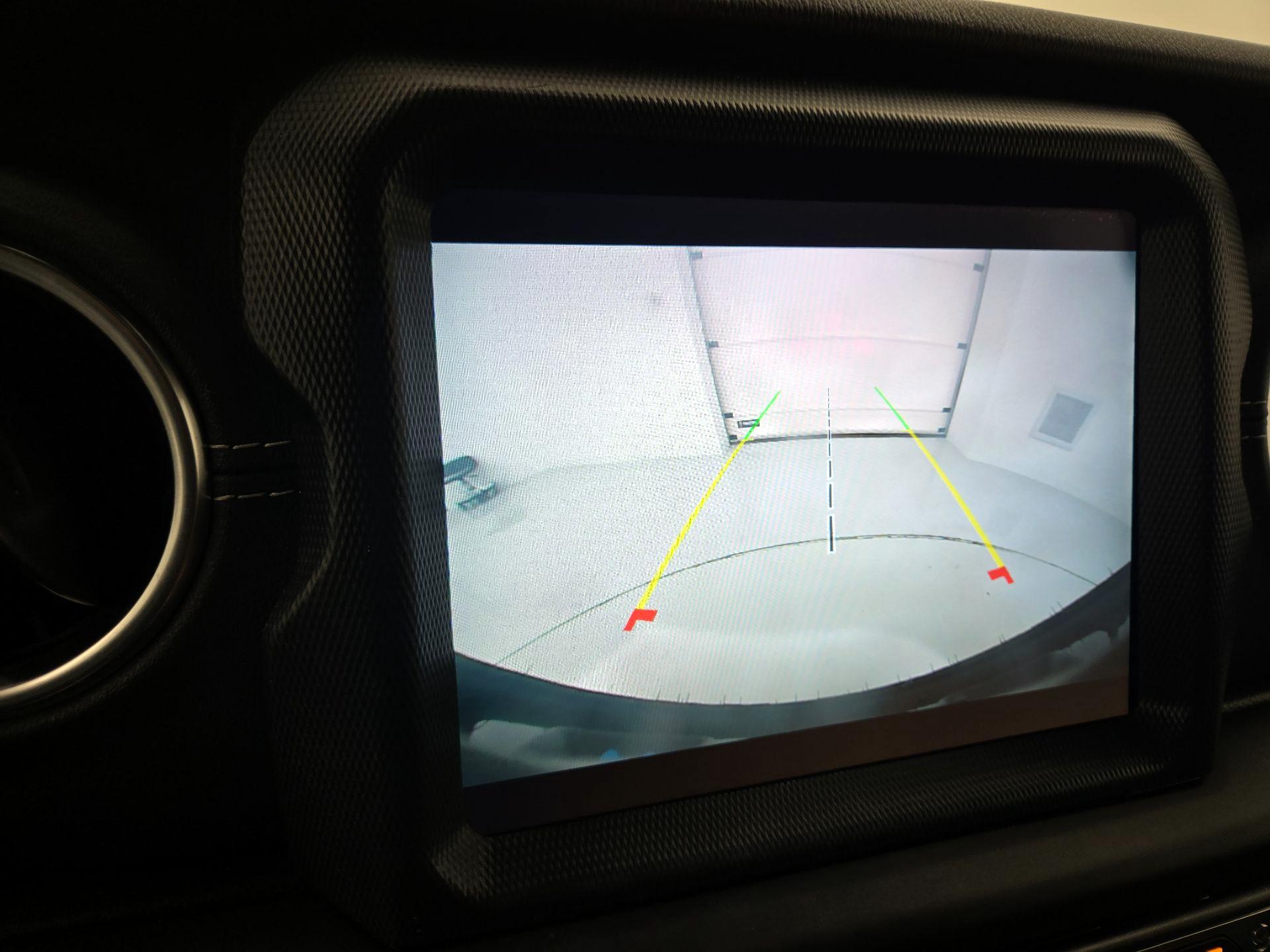 Thumbnail: 2022 Jeep Wrangler - 15