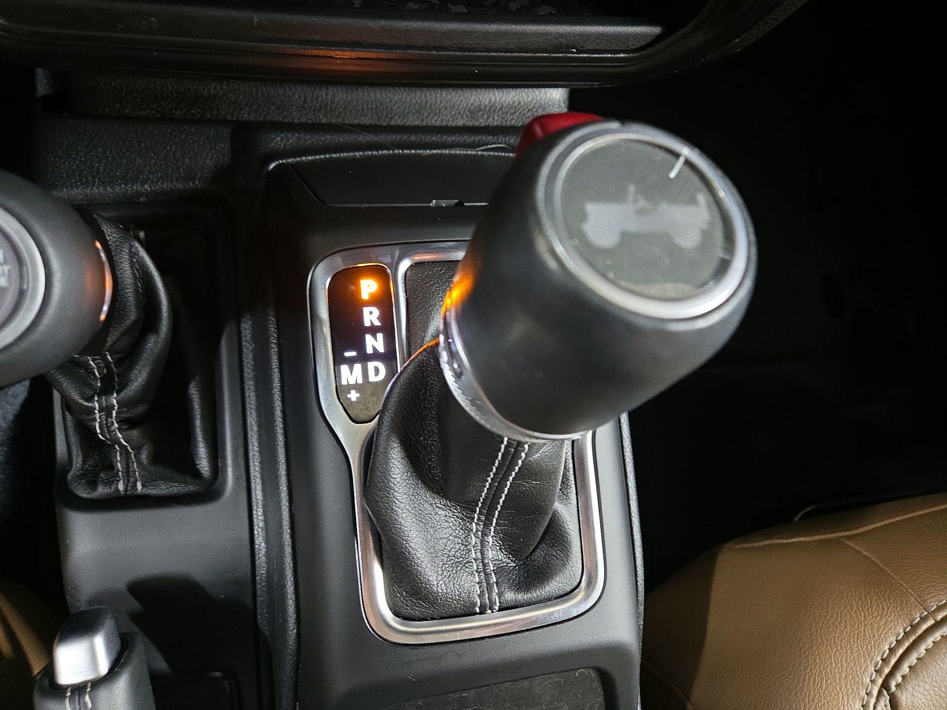 Thumbnail: 2022 Jeep Wrangler - 18