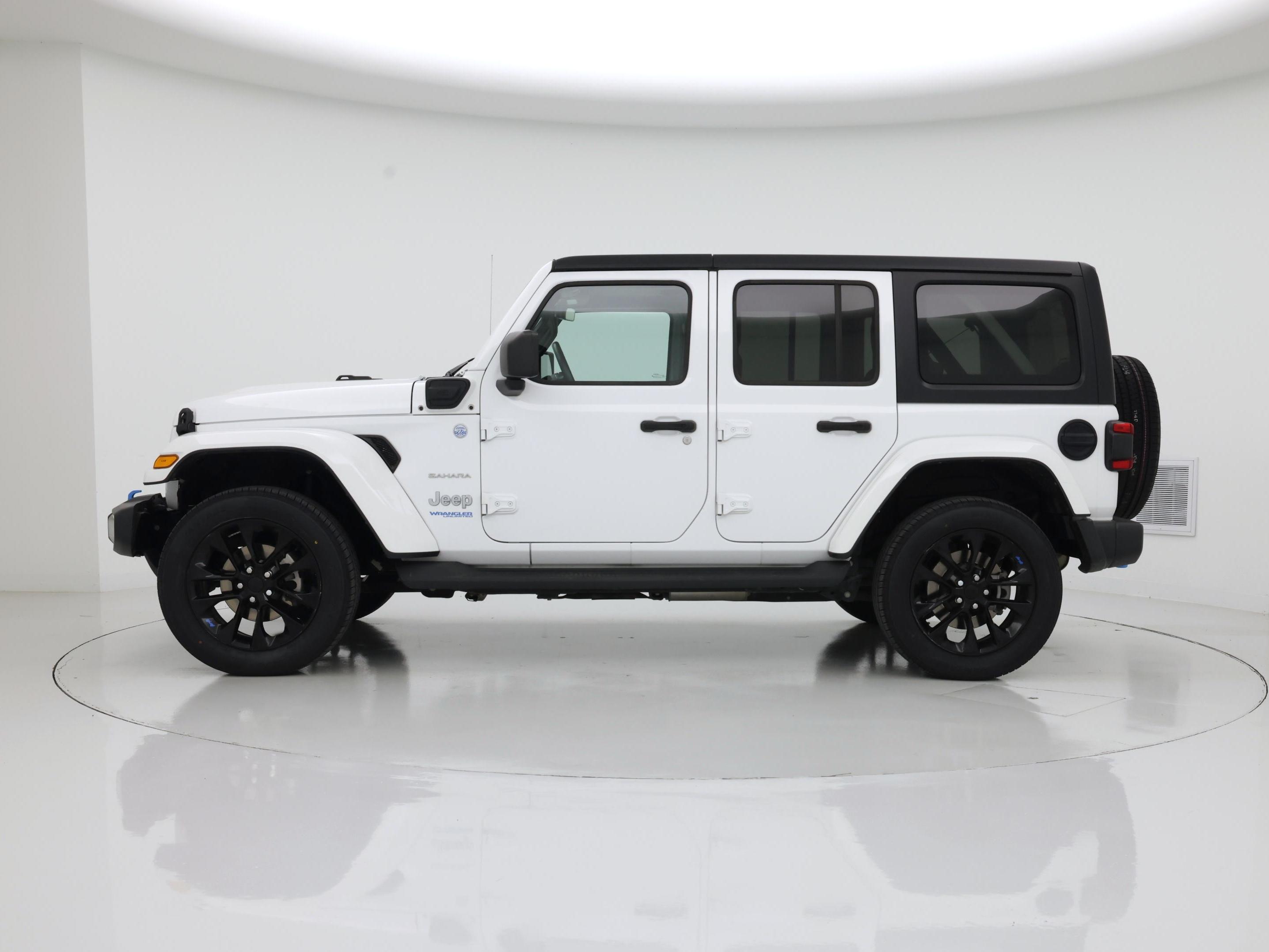 Thumbnail: 2022 Jeep Wrangler - 3