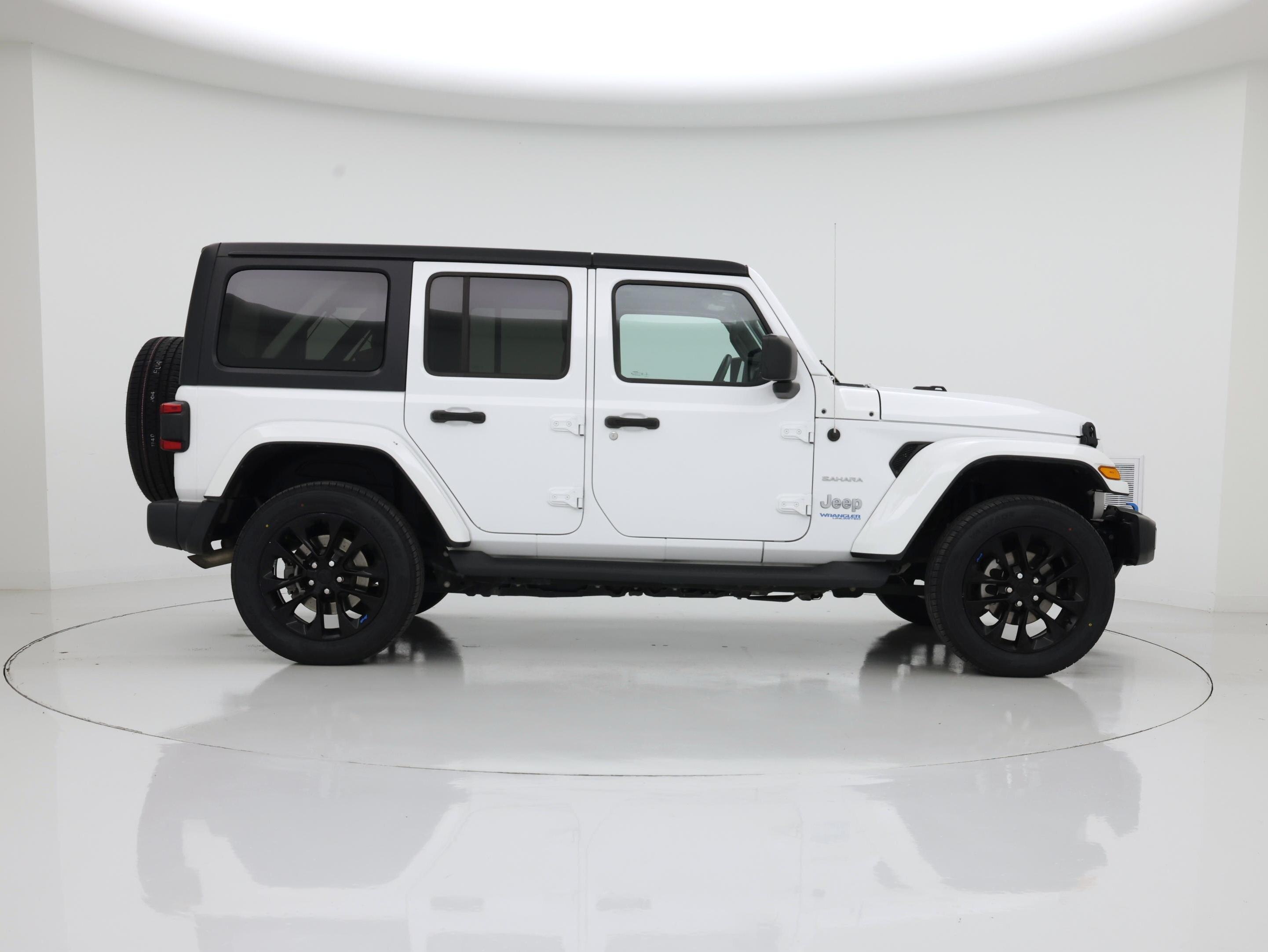 Thumbnail: 2022 Jeep Wrangler - 7
