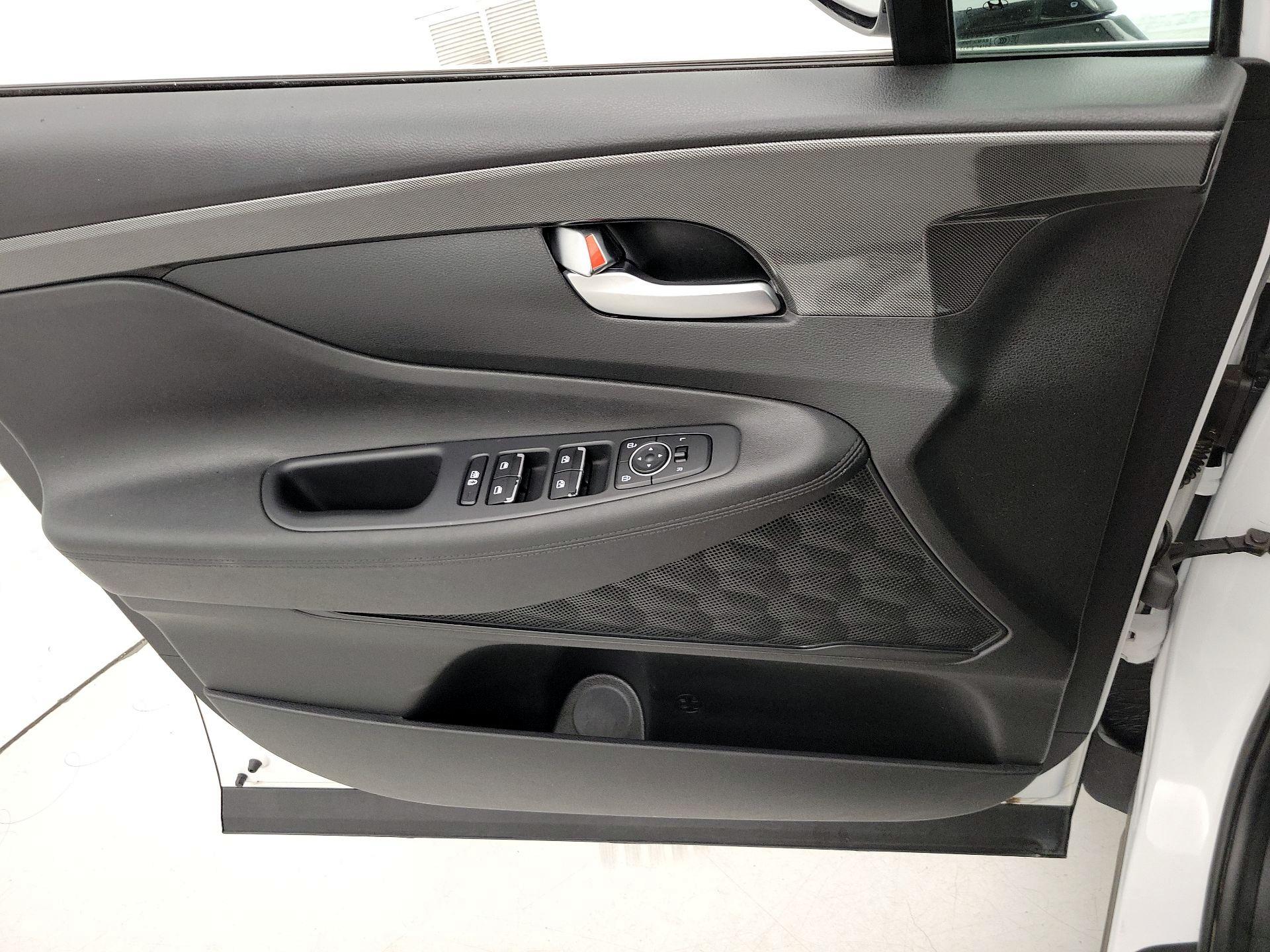 Thumbnail: 2023 Hyundai Santa Fe - 12