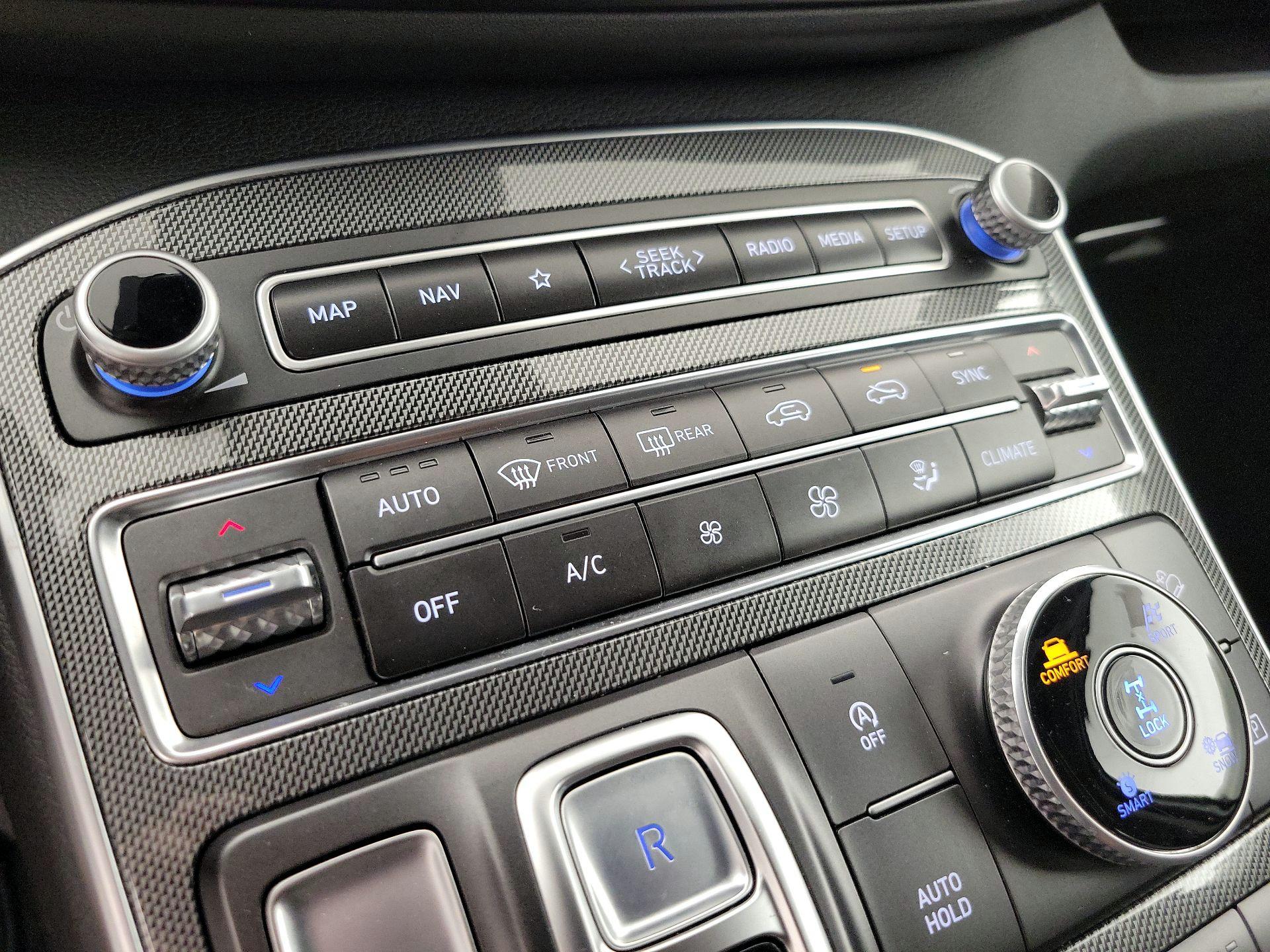 Thumbnail: 2023 Hyundai Santa Fe - 17