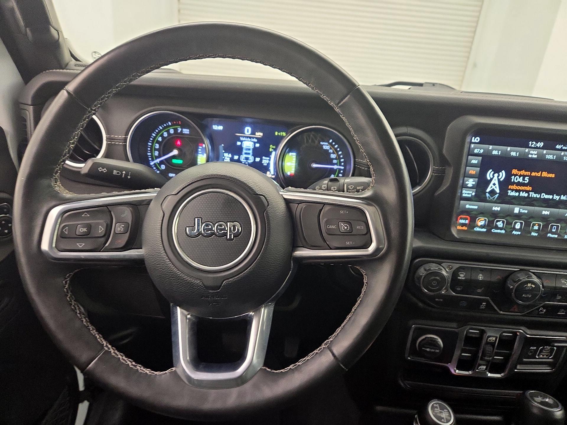 Thumbnail: 2022 Jeep Wrangler - 10