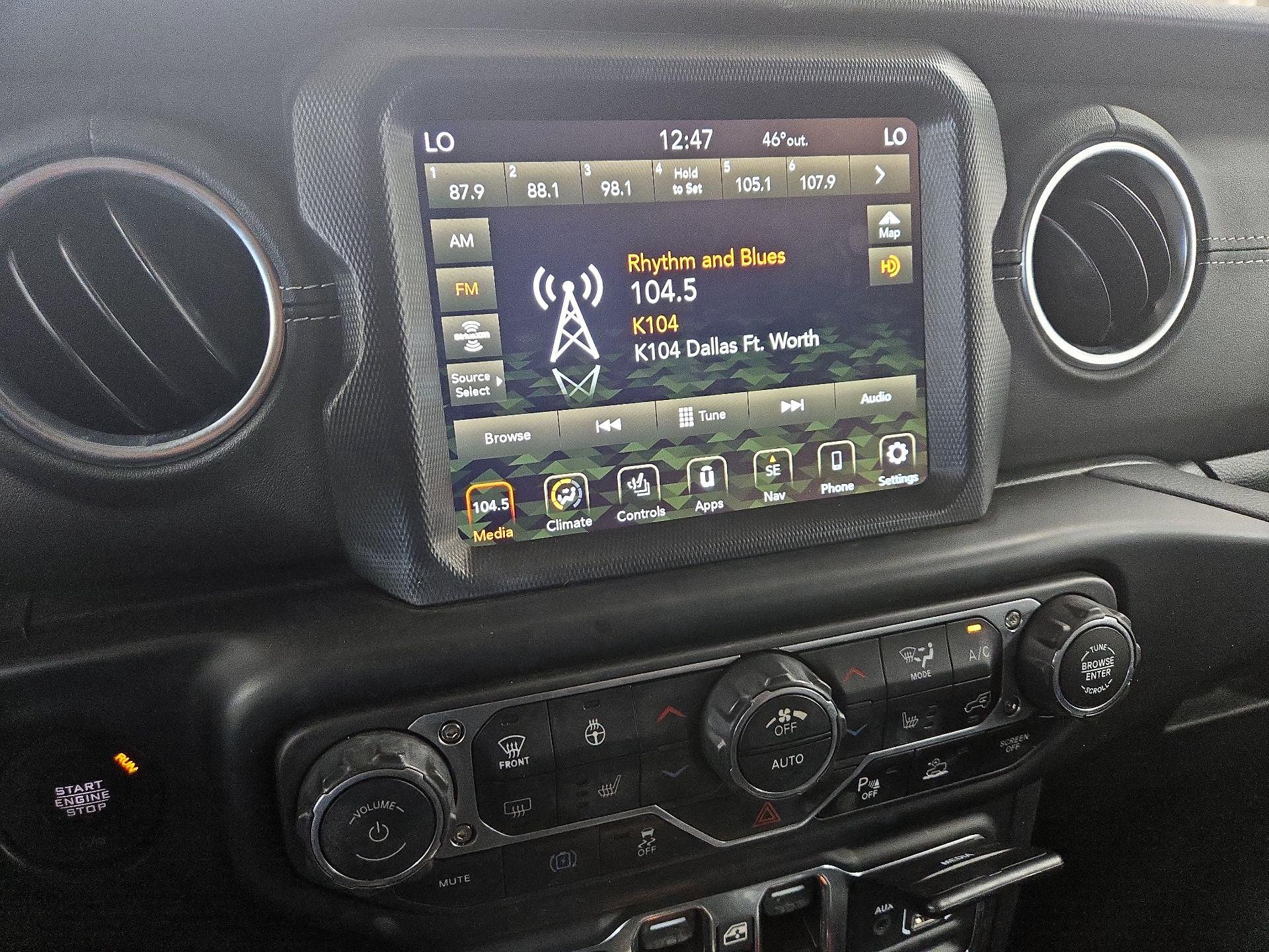 Thumbnail: 2022 Jeep Wrangler - 16