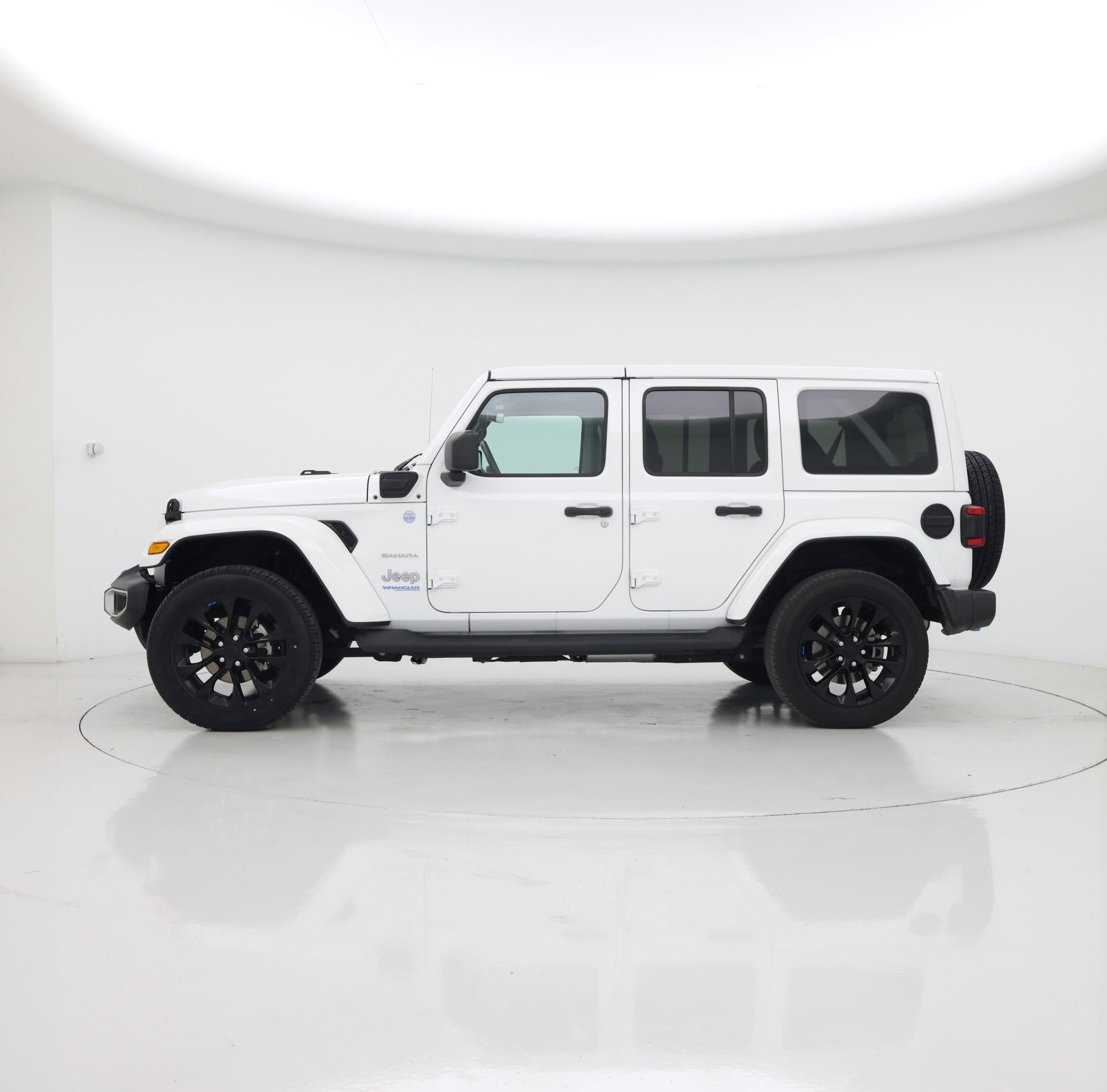 Thumbnail: 2022 Jeep Wrangler - 3