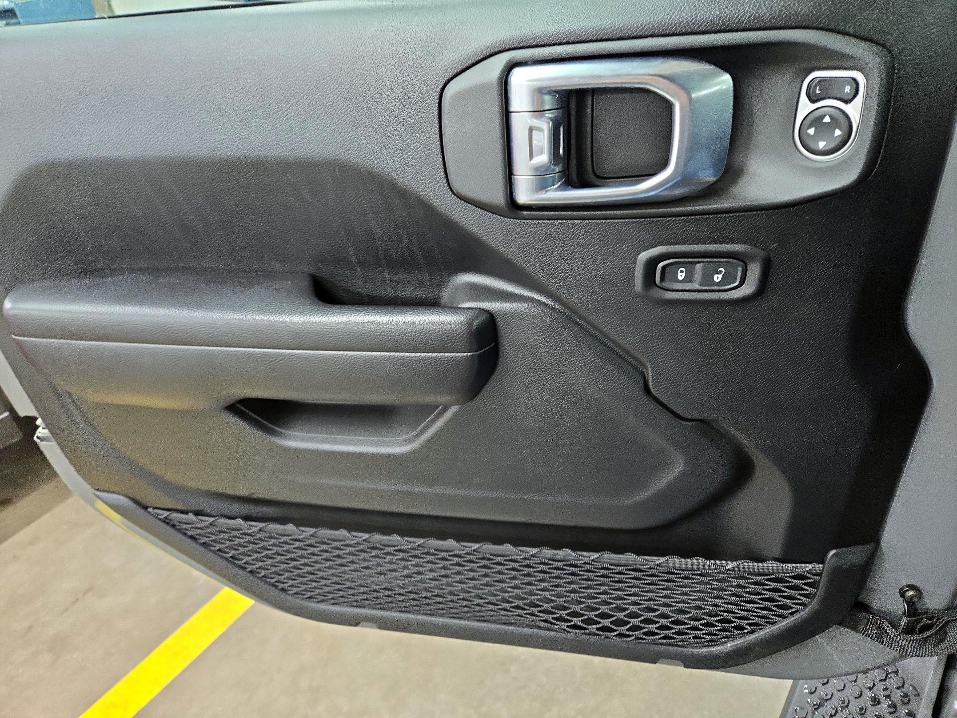 Thumbnail: 2021 Jeep Wrangler - 12