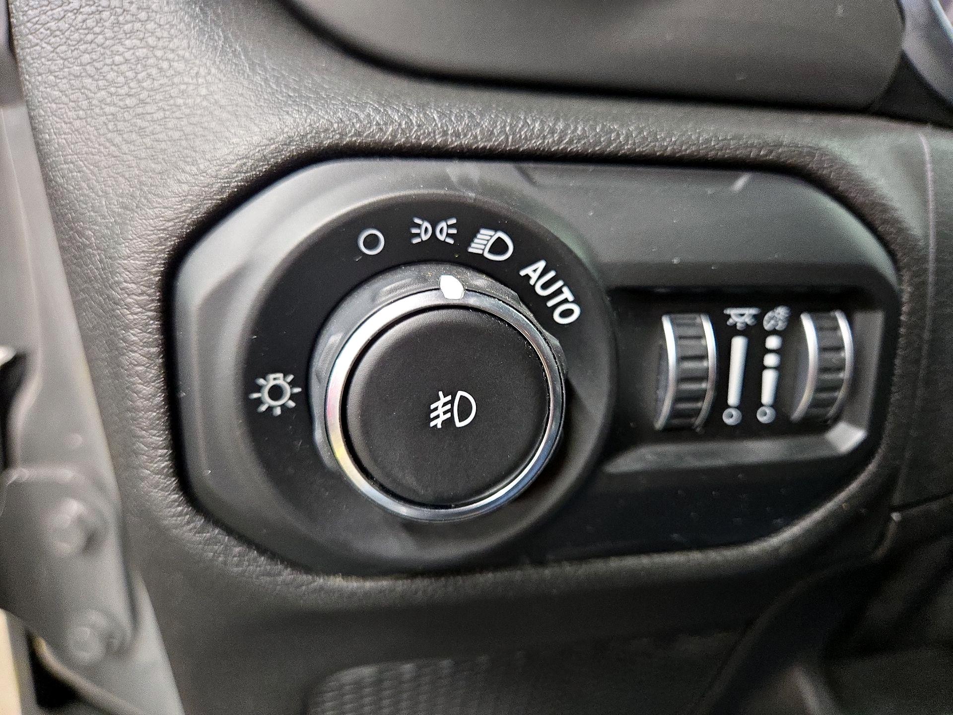 Thumbnail: 2021 Jeep Wrangler - 13