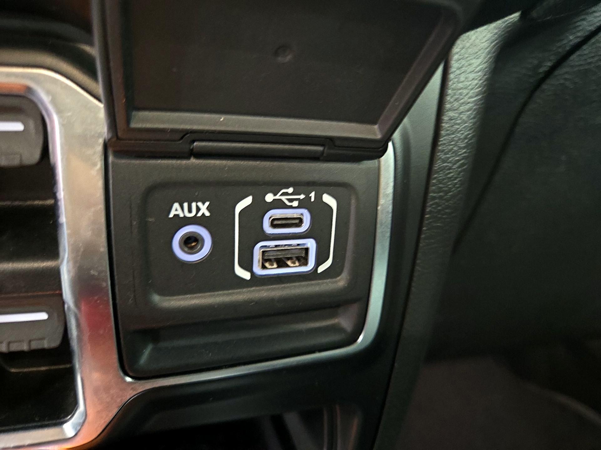 Thumbnail: 2021 Jeep Wrangler - 17