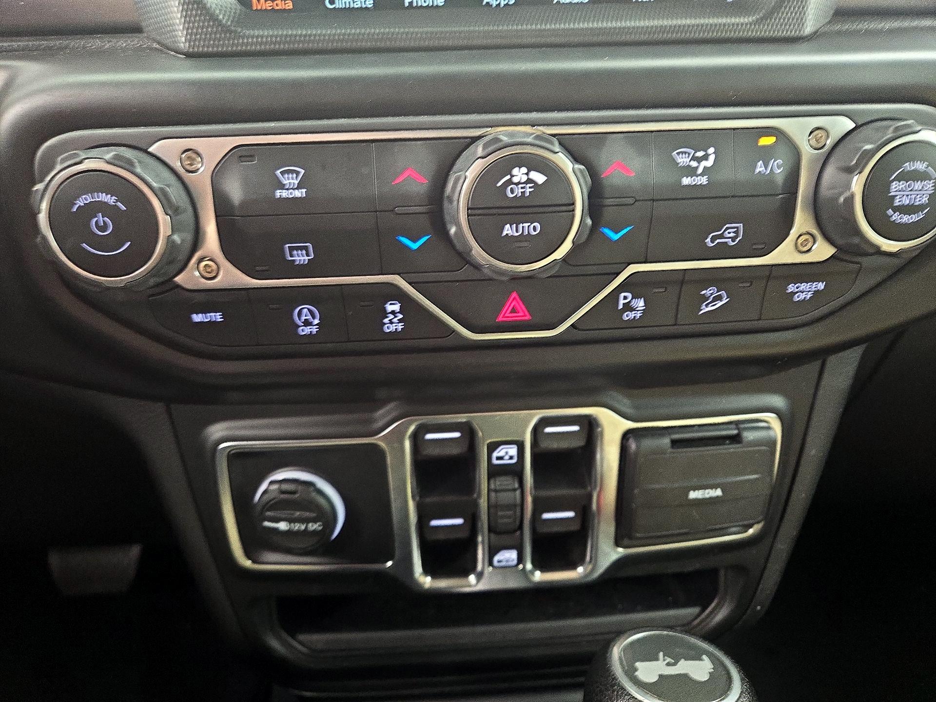 Thumbnail: 2021 Jeep Wrangler - 16